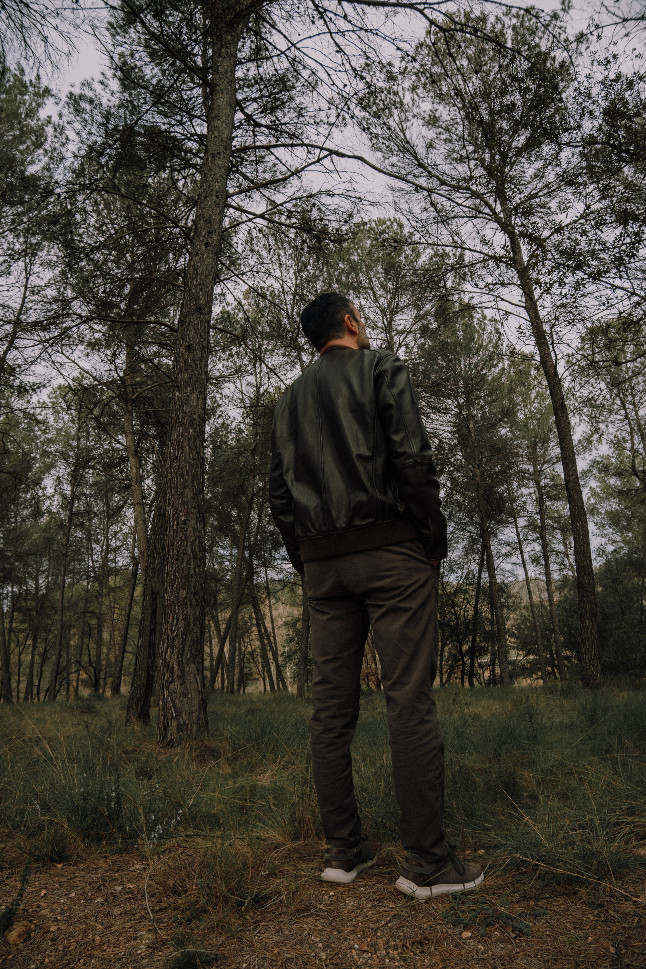 Sesión familiar en el bosque. Fotografía profesional en Calafell - Elena Medvedeva