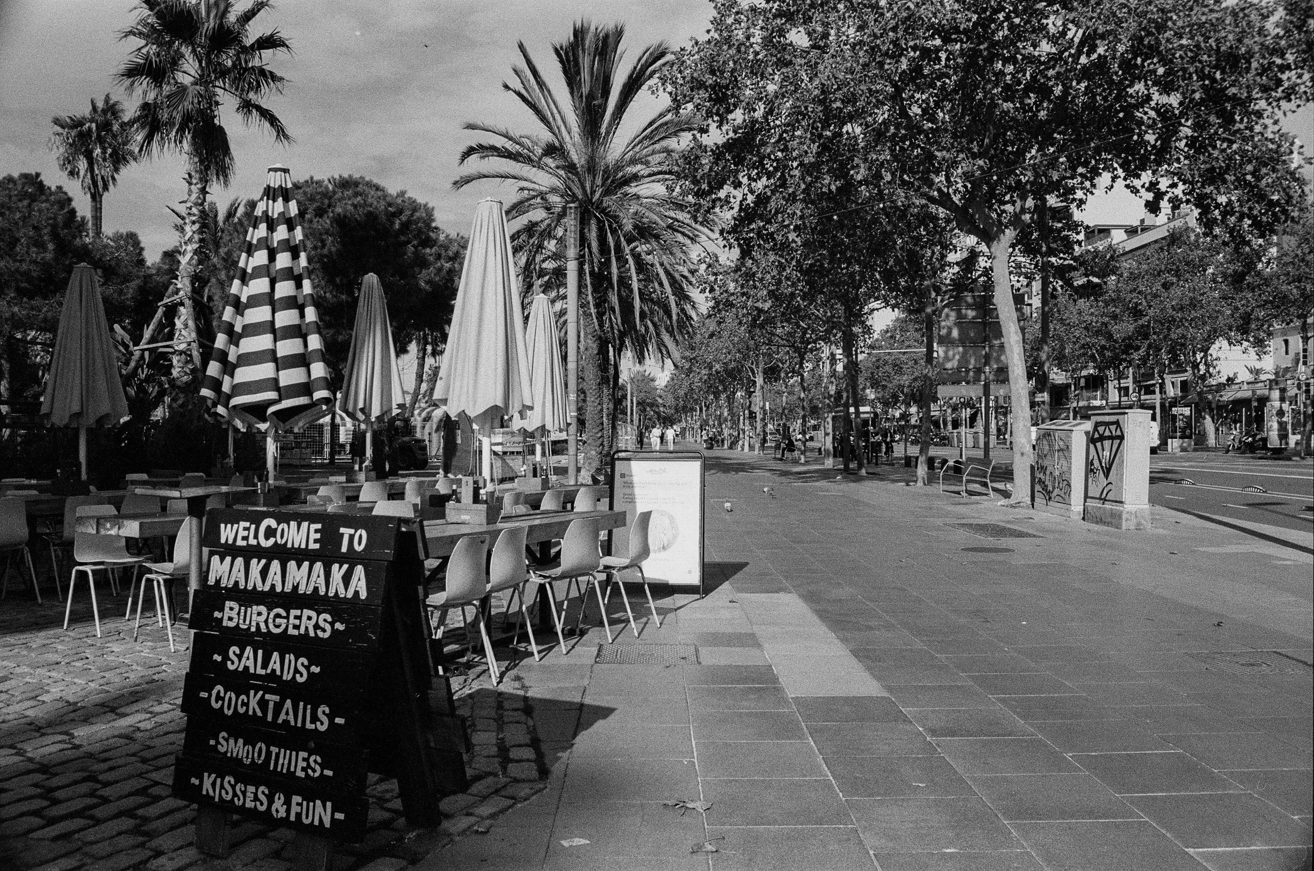 Barcelona — Light, Rhythm and Architecture. Wedding Stories — Professional Wedding Photography & Videography in Germany, Italy, Spain & all across Europe