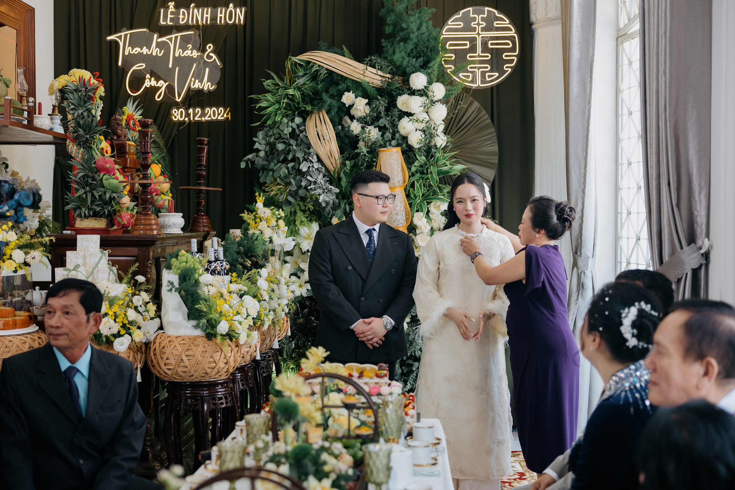 THẢO & VINH / Engagement 30.12.2024. Nhiếp ảnh gia đám cưới hàng đầu tại Thành Phố Hồ Chí Minh