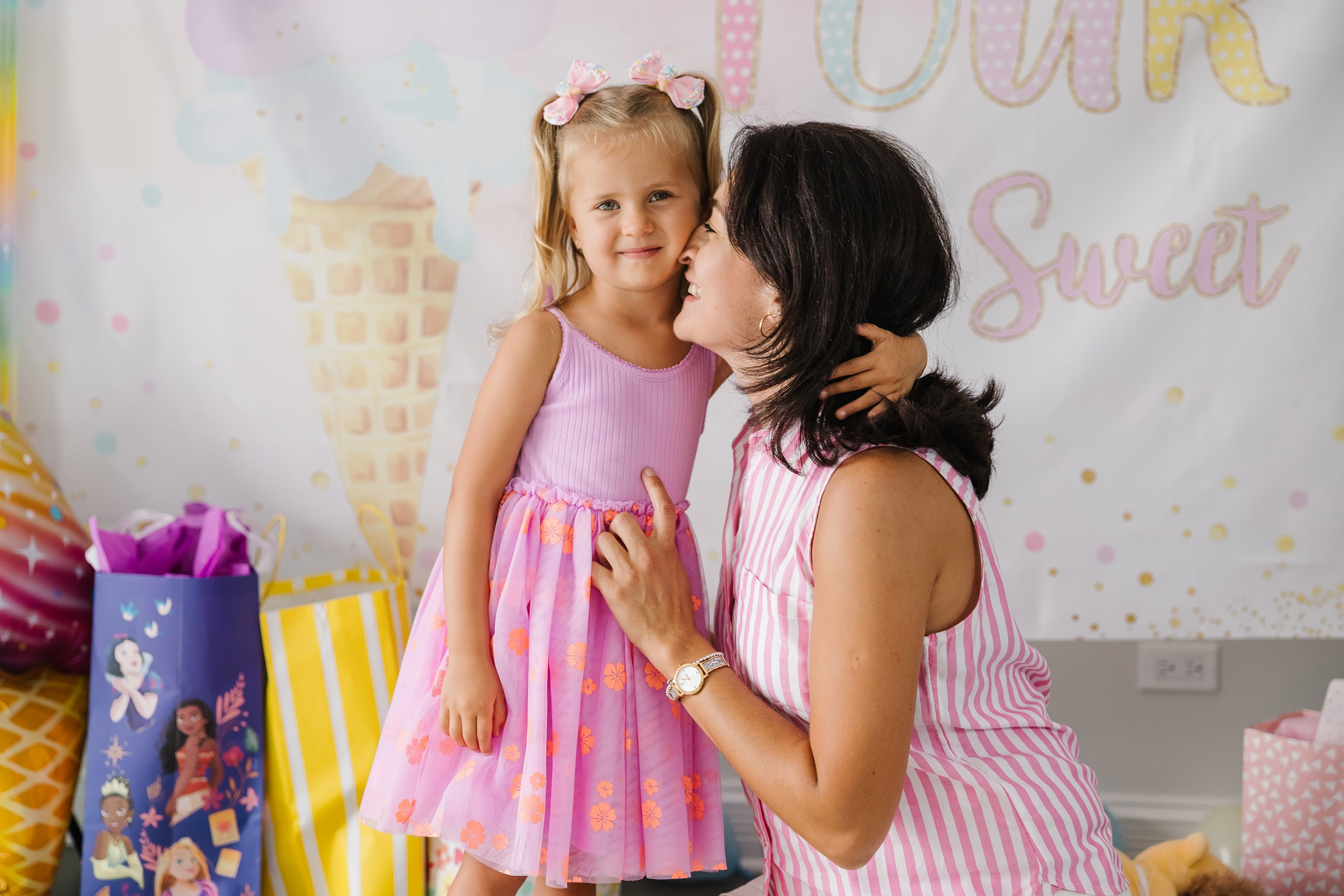 Birthday Party. Wedding family event photographer in Chicago Nick Yushevich