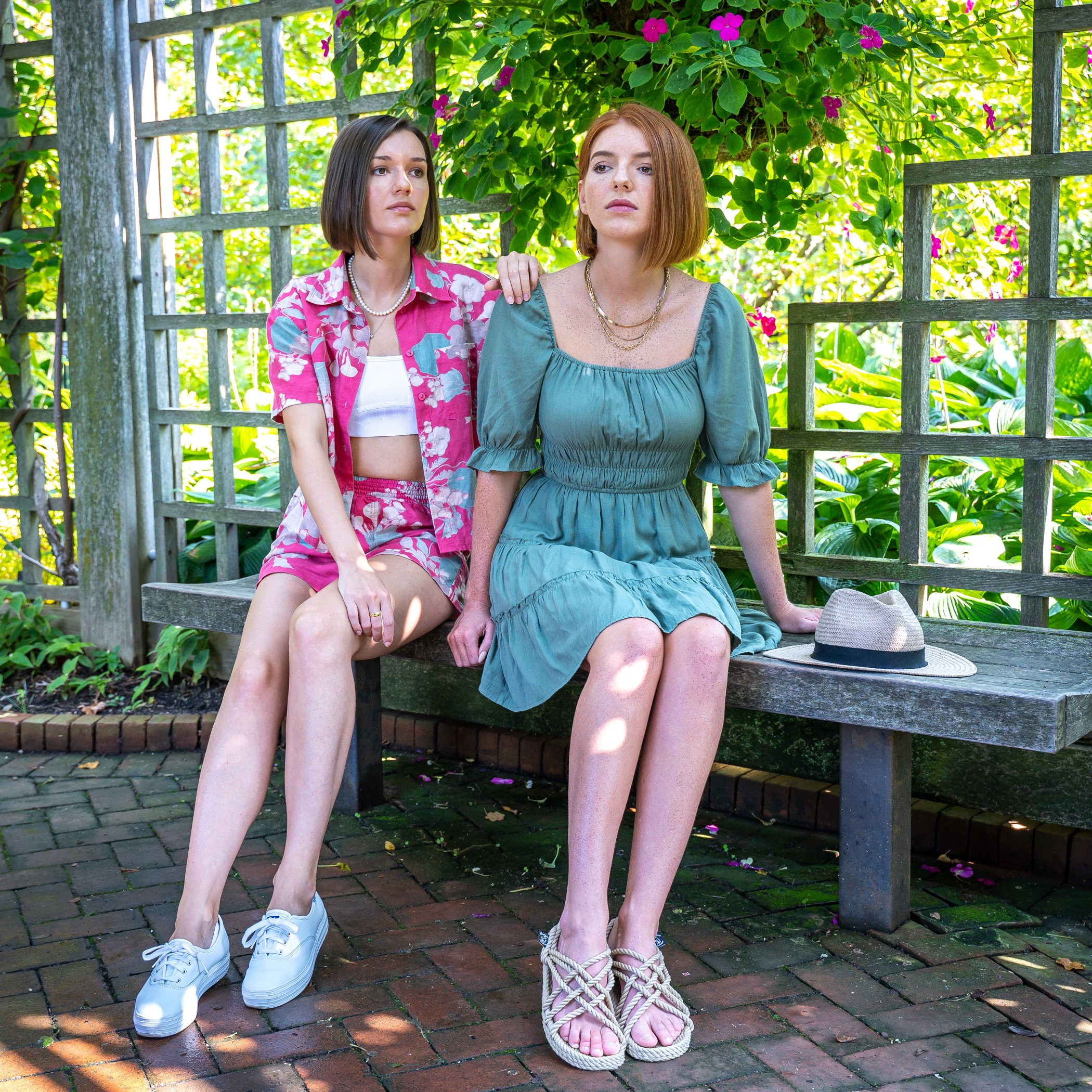 Photo Walk. Sisters. ARTIGO Igor Rudyi Art Photography