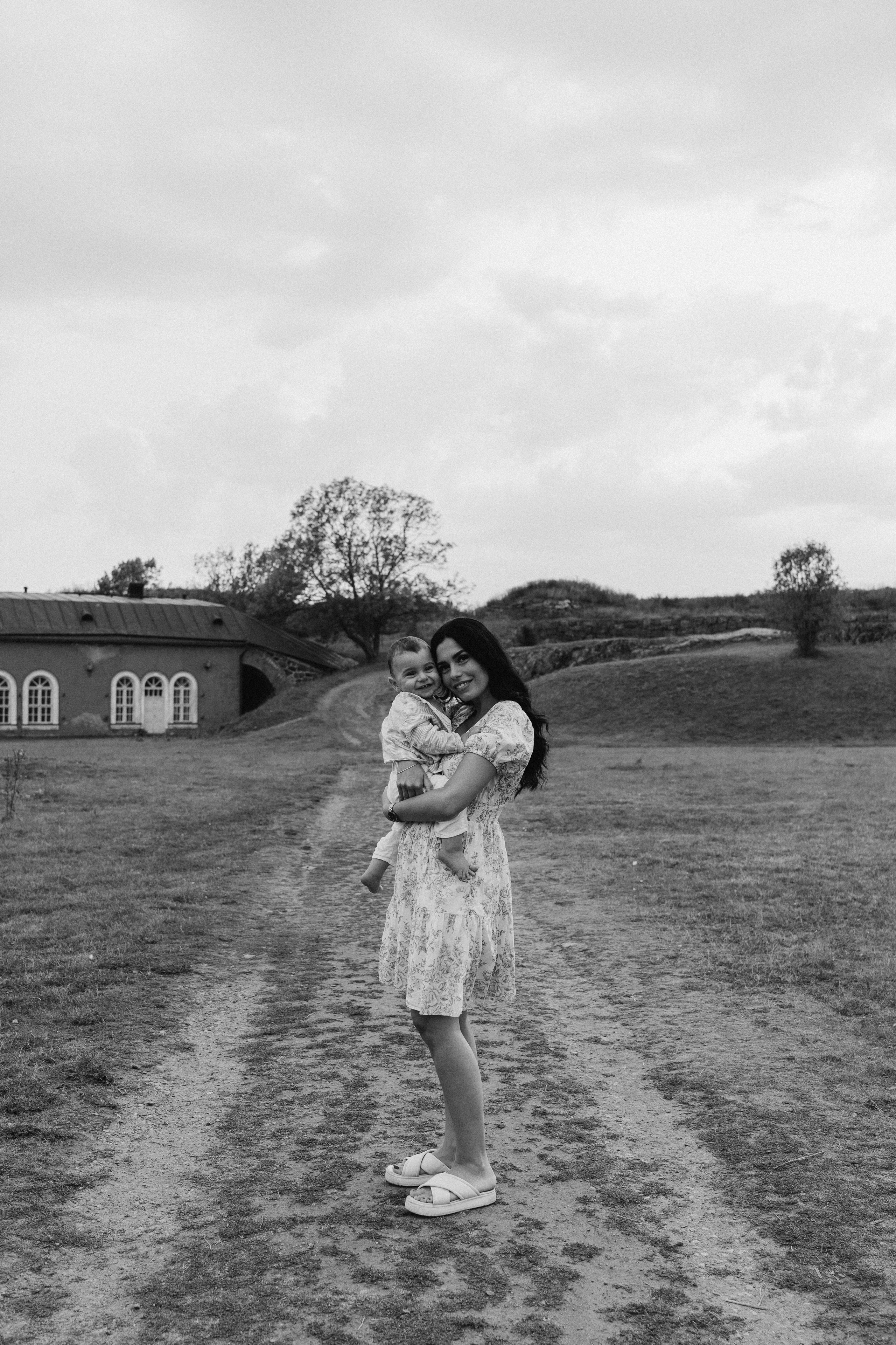 Summer. Wedding and potrait photographer in Helsinki Vickan O