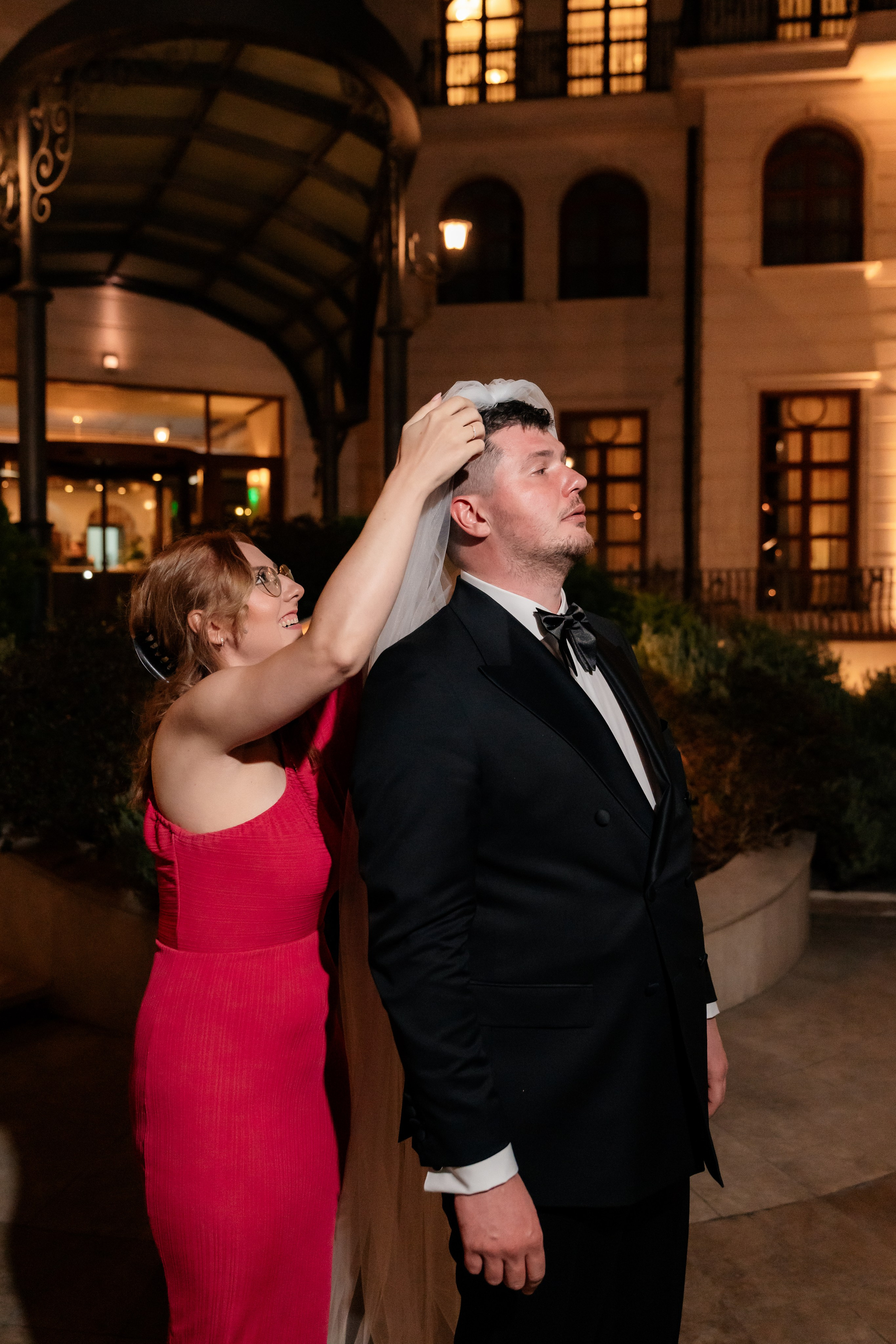 Madisson & Alex. Destination Wedding Photographer Alex Pasarelu