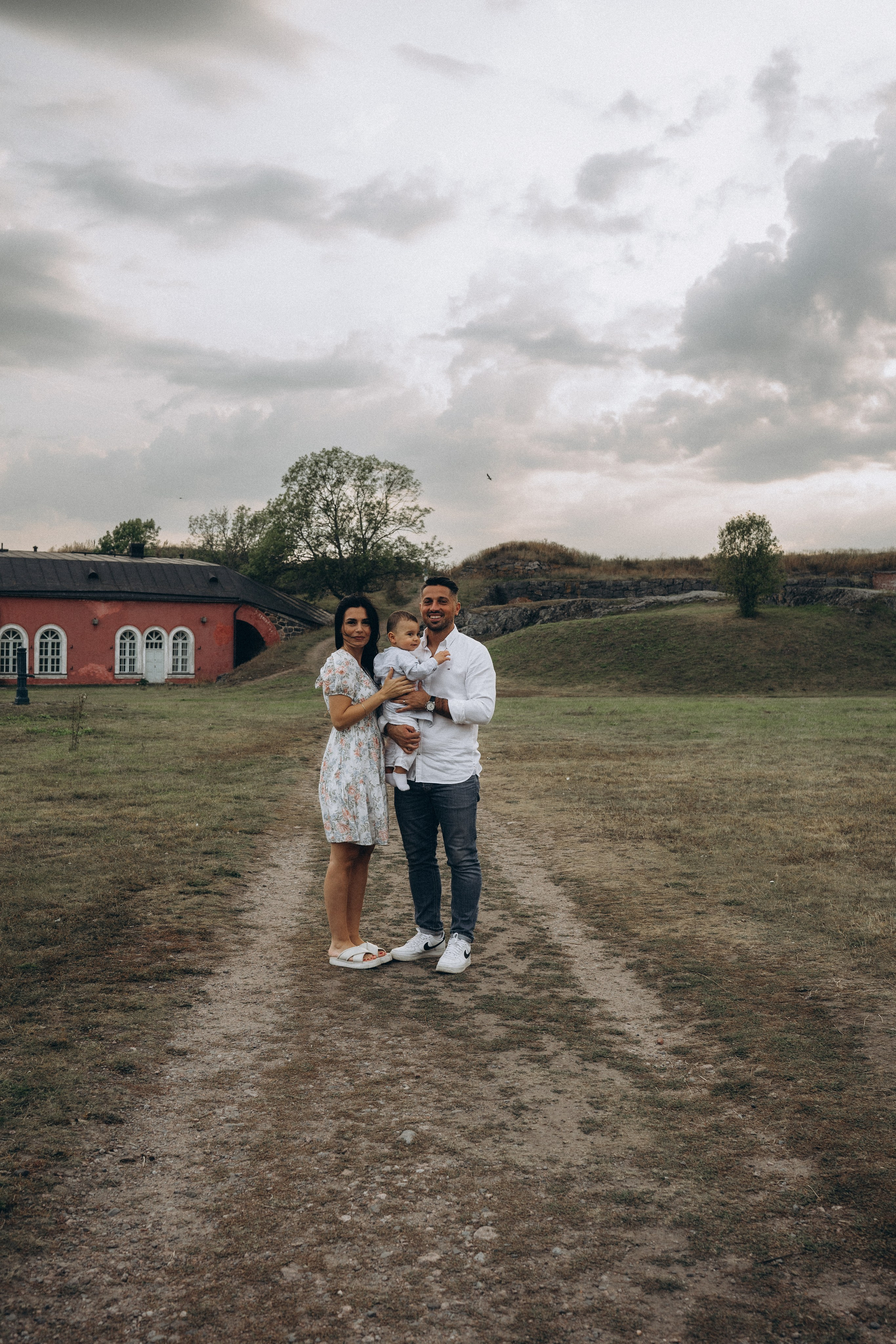 Summer. Wedding and potrait photographer in Helsinki Vickan O