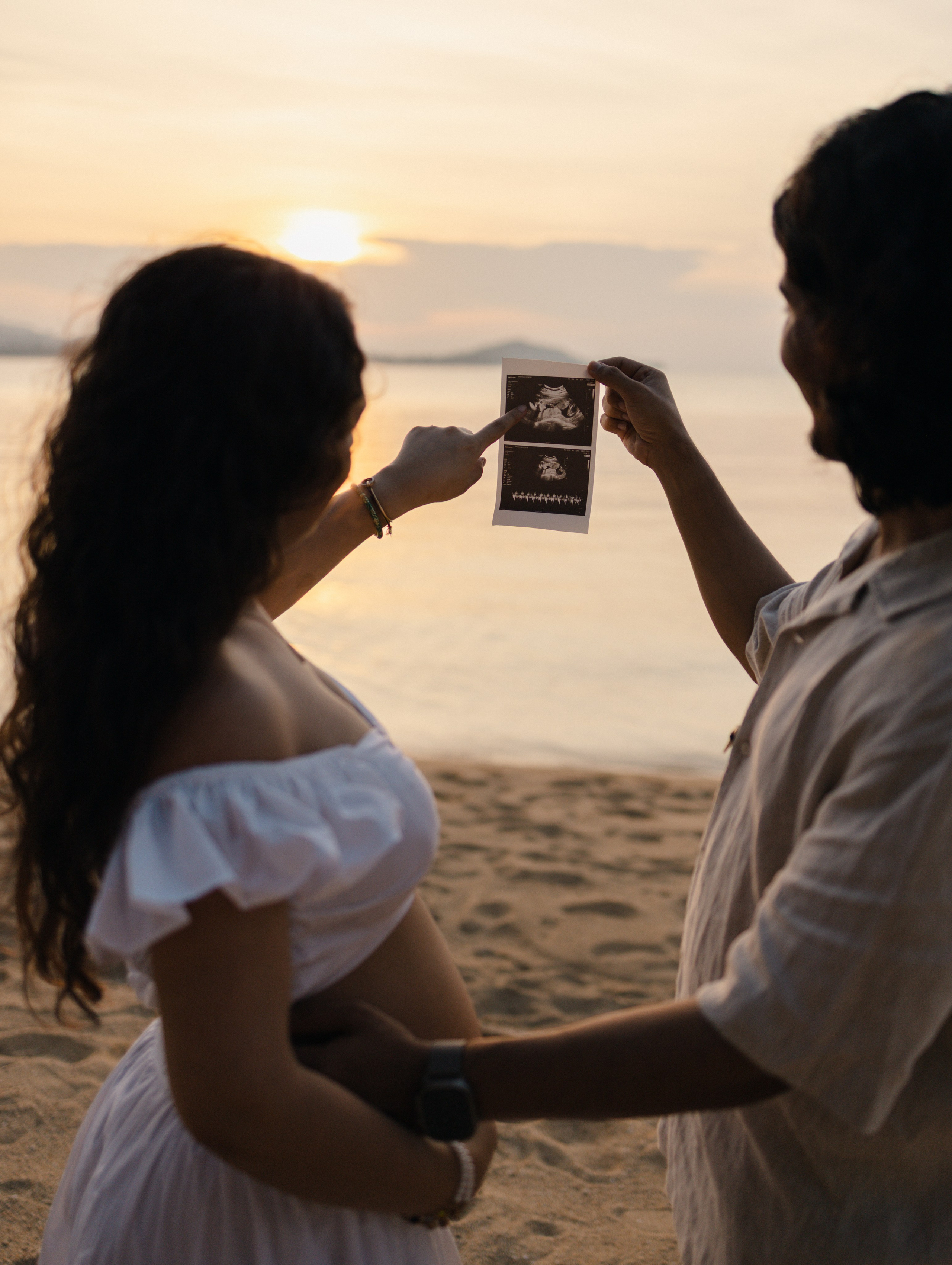 PREGNANCY PHOTOSHOOT. Photographer on Koh Samui Elena