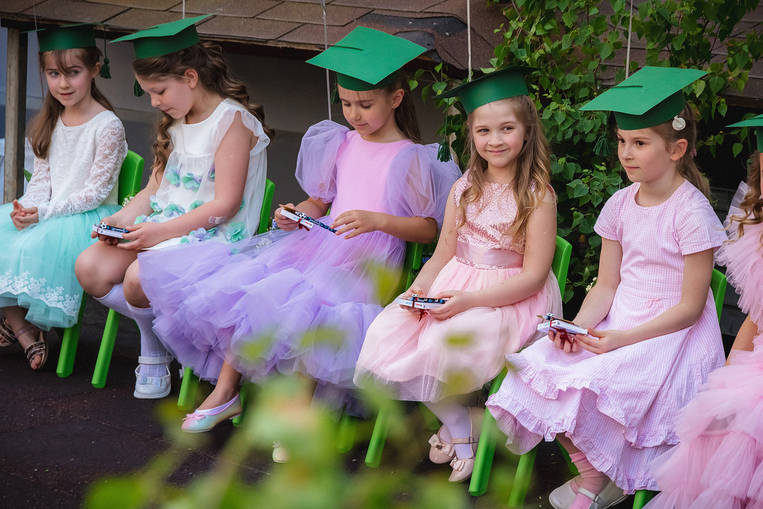 Zīles Skolas Izlaidums. Fotogrāfs Rīgā. Gīmenes, individuālās un dažādu produktu fotosesijas
