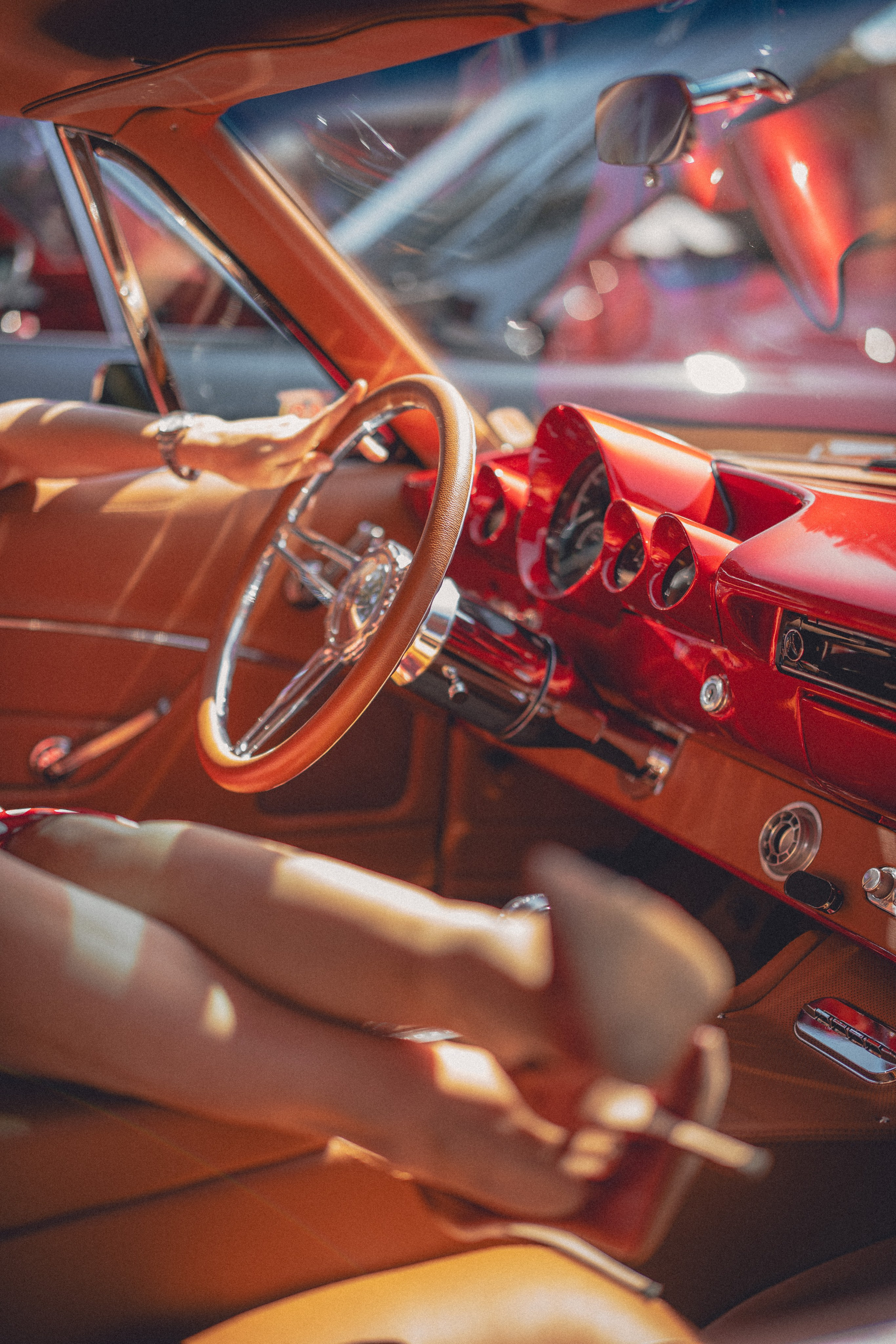 Woman portrait shoot. Let’s back to 50s. Portrait, family, maternity & wedding photography & videography in SoCal Kseni Vibe