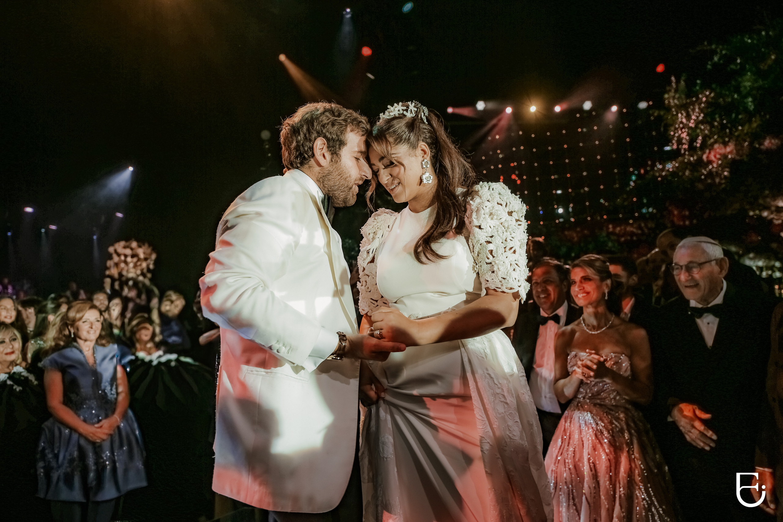 WEDDINGS. CAMELLIA ART PHOTOGRAPHY