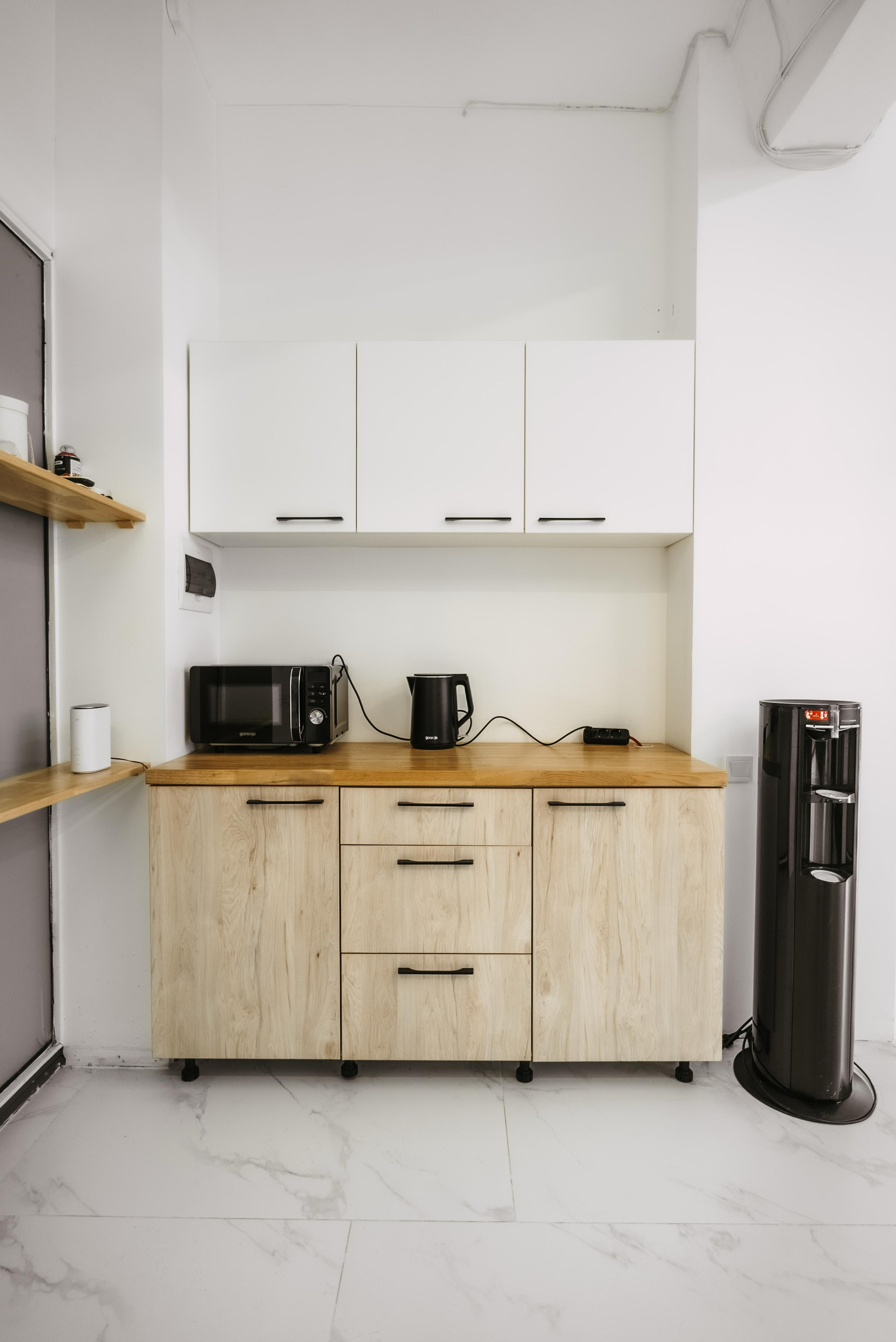 Foto un Video satura studija Rīgā - BRAND STUDIO. Video shooting and creating with phone, iPhone Video School