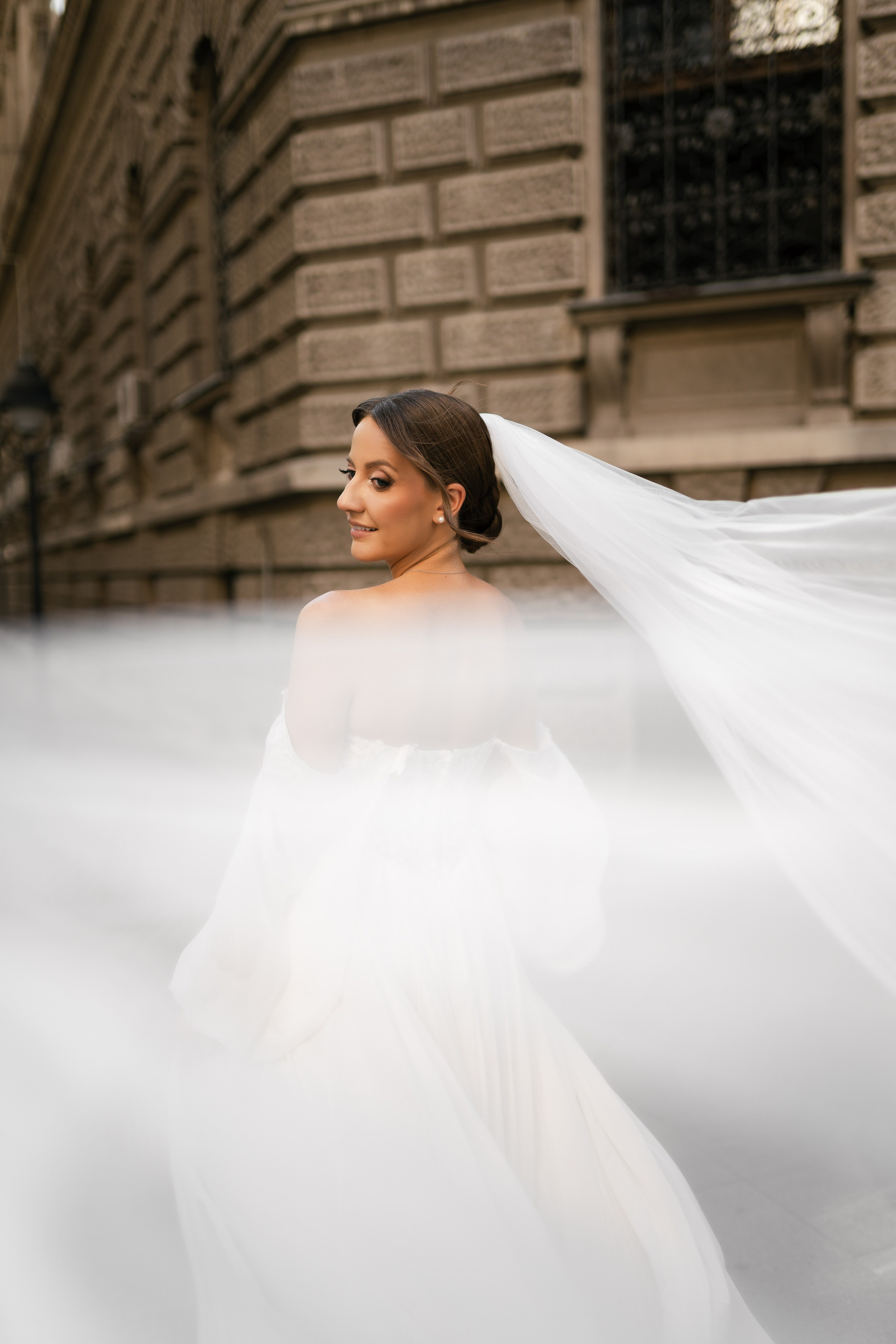 M&D|Between City Lights and Hidden Oasis. Black Sheep Produkcija| Wedding Photography and Wedding Films, based in Kragujevac, Europe / Fotograf i videograf, Kragujevac, Srbija