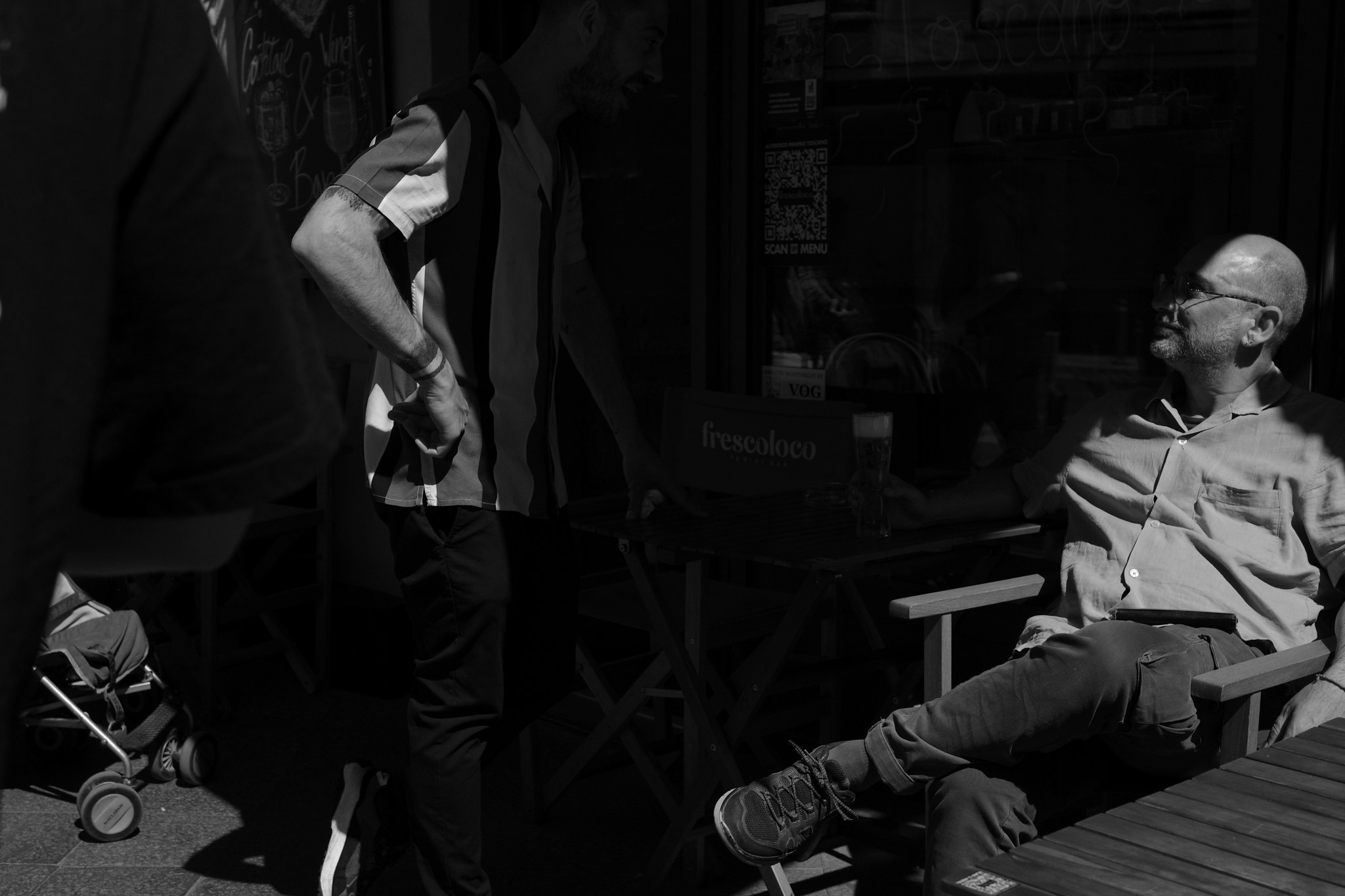 B&W Street. Humanistic street photographer in Bucharest