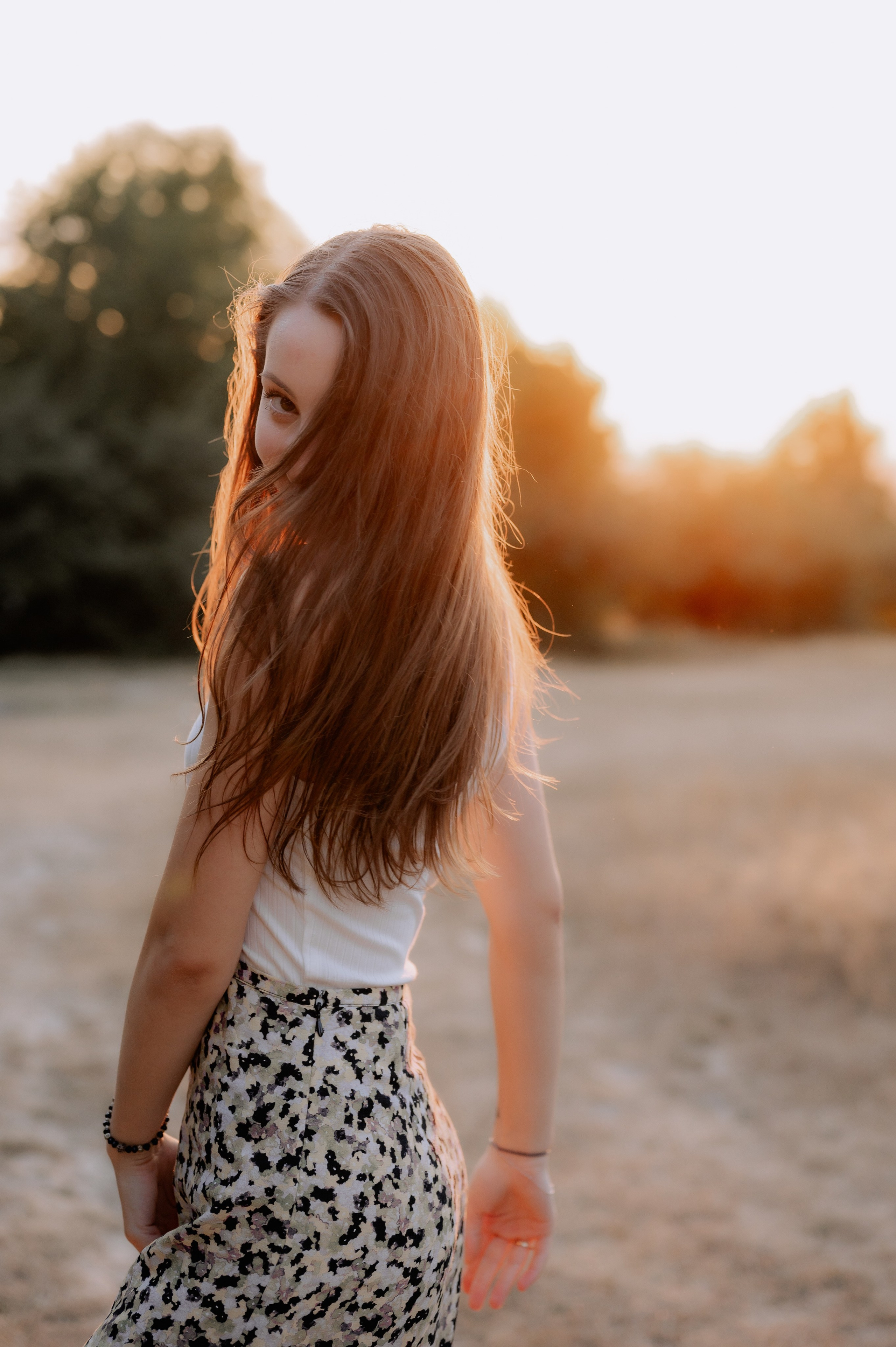 Sedinta foto in natura la apus. Proud Vision Weddings | Wedding Photography & Film — Servicii profesionale Foto Video Nunta Iasi