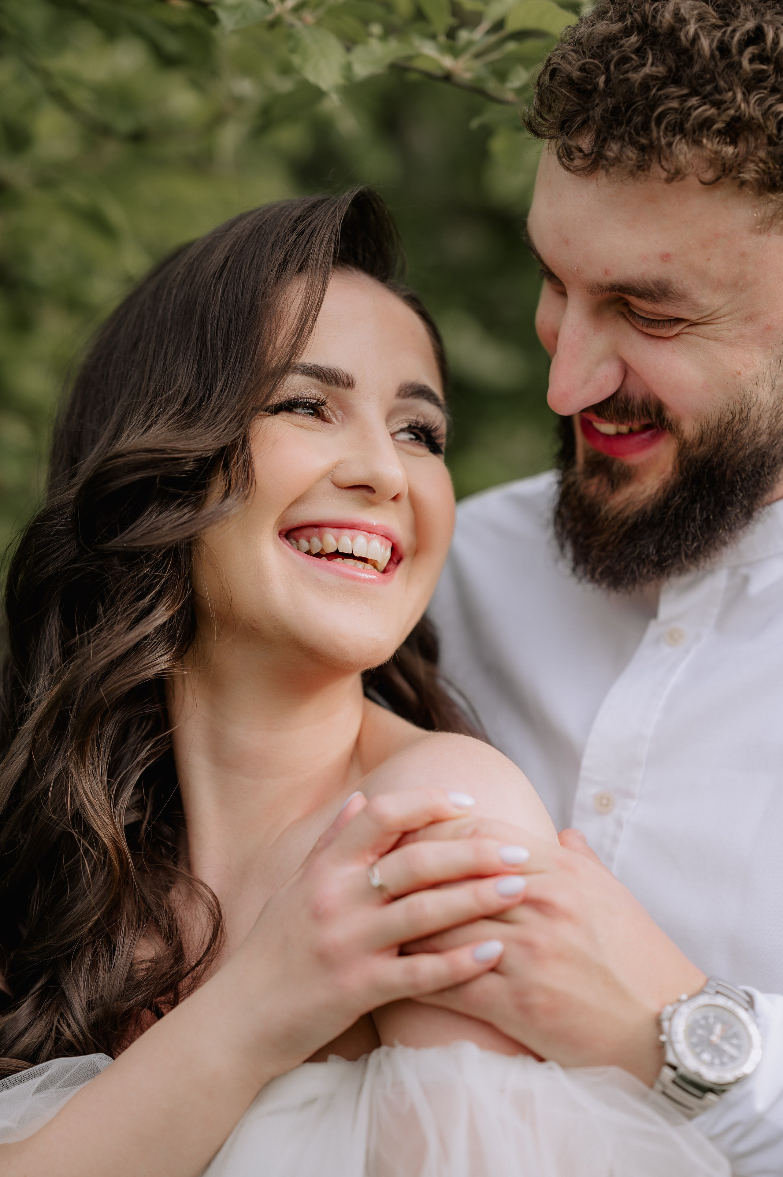 Magda + Andrei | Lovers in the garden. Proud Vision Weddings | Wedding Photography & Film — Servicii profesionale Foto Video Nunta Iasi