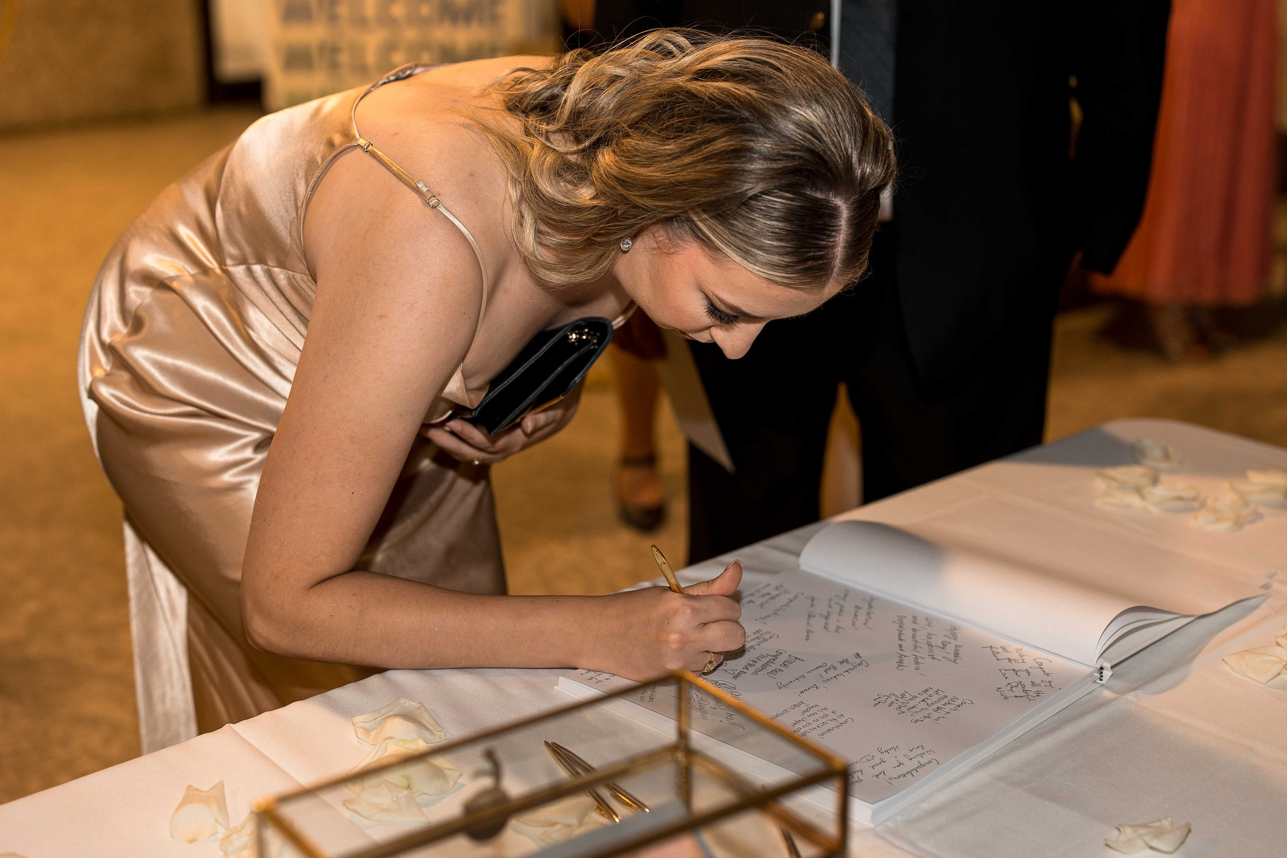 Khrystyna & Zachary (Winnipeg Art Gallery). Wedding Photographer in Winnipeg — Cinematic & Timeless by Vitiuk Photography