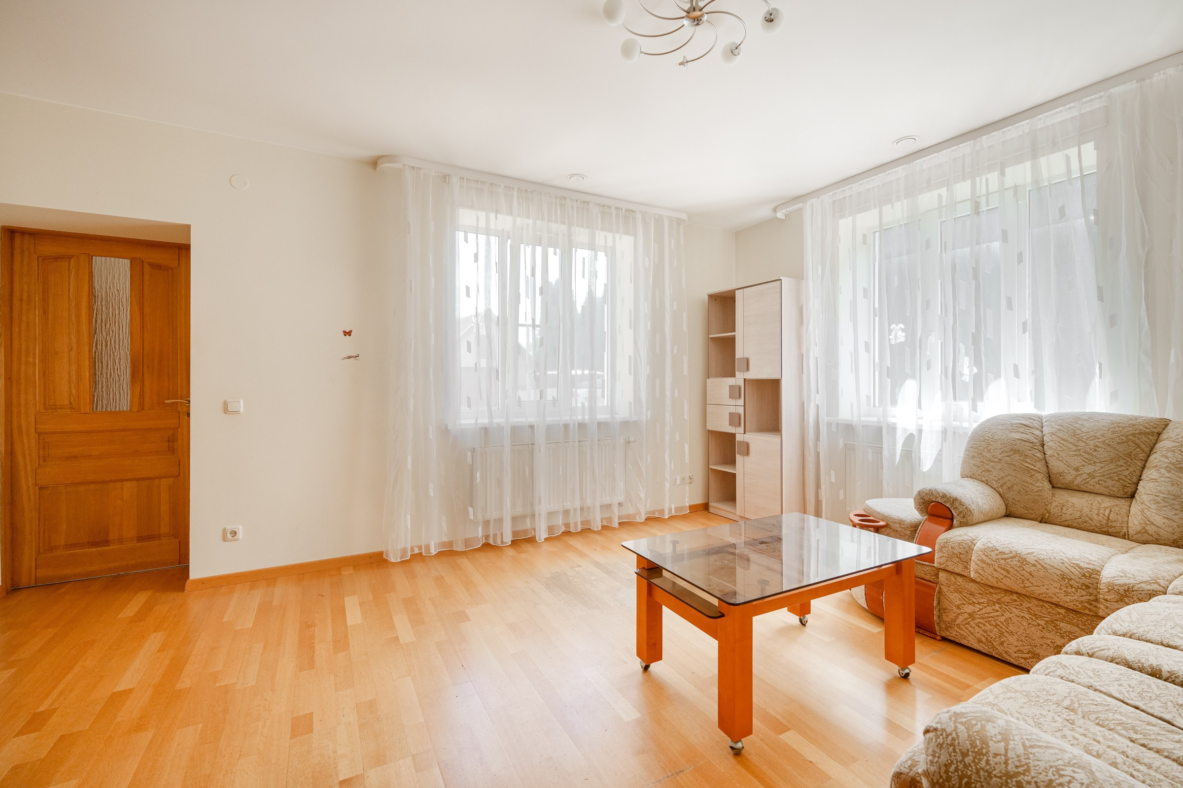 Bukiškės, Jaunimo g. Elina Sapiega fotografė Vilniuje