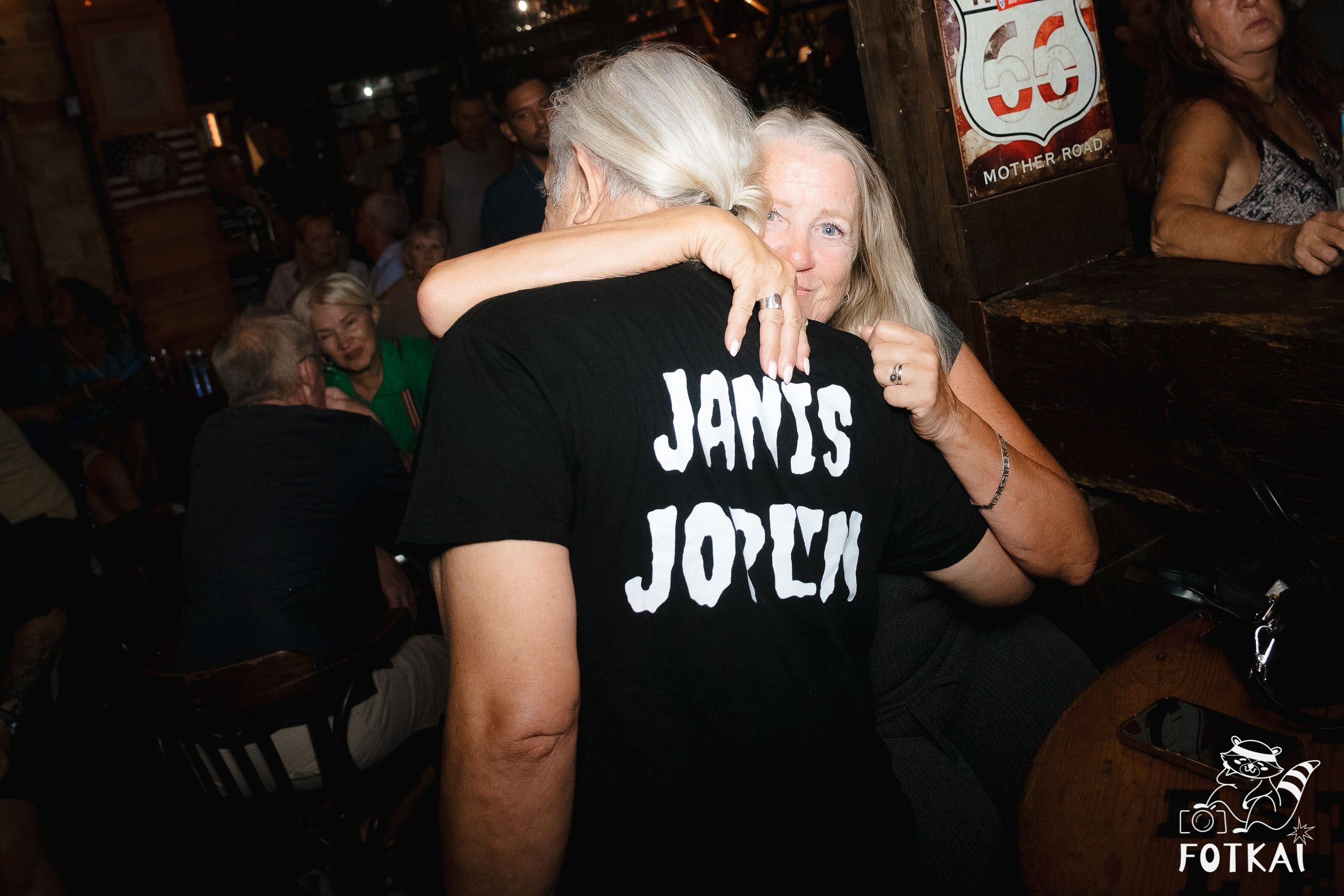 MonTorre Band en El Paso Rock Bar Torrevieja: Reportaje fotográfico 27.09.25 | FOTKAI