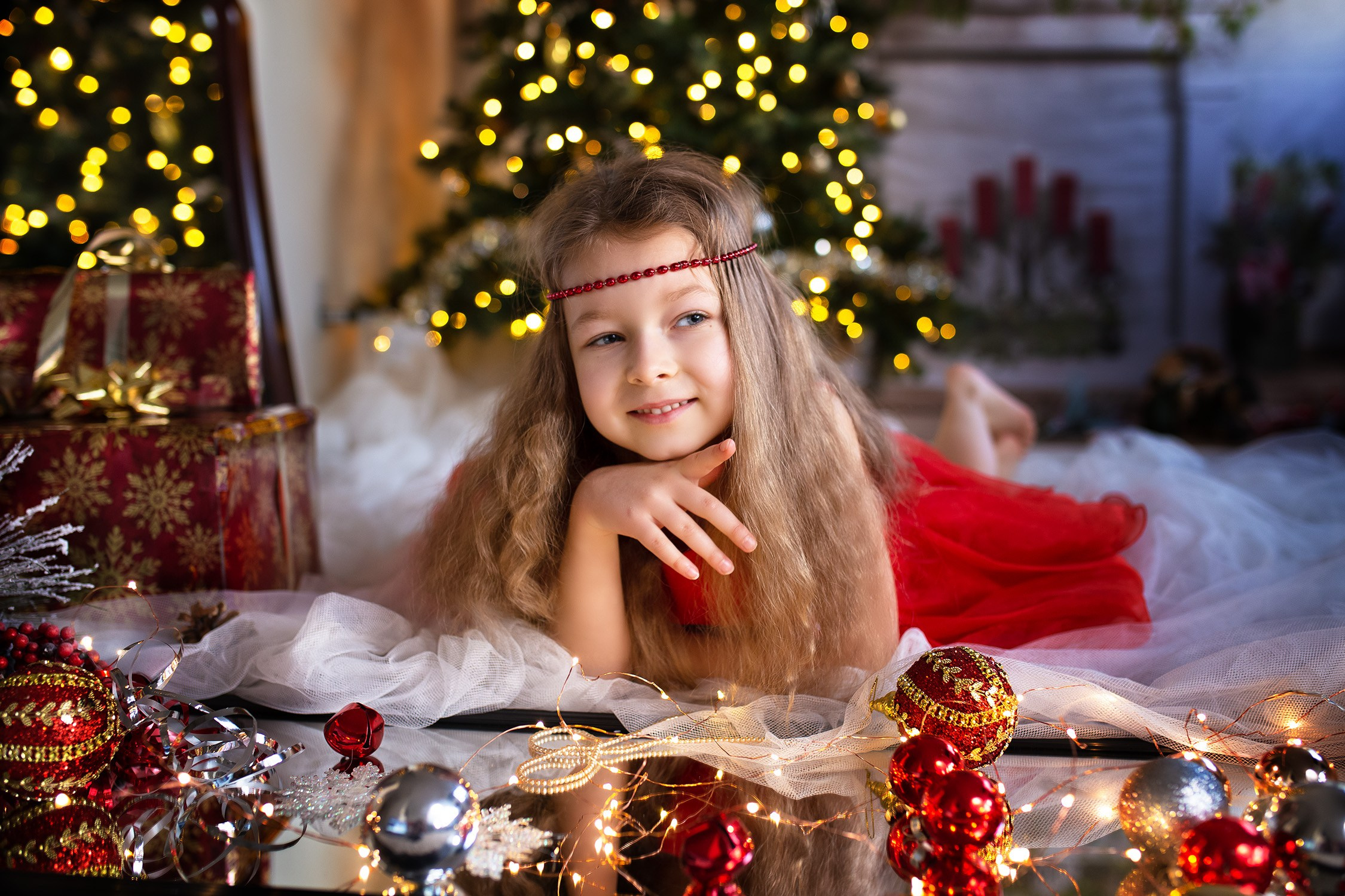 Studio Solo Portrait. YuAnna studio. Family & Kids Photographer in Seattle area, located in