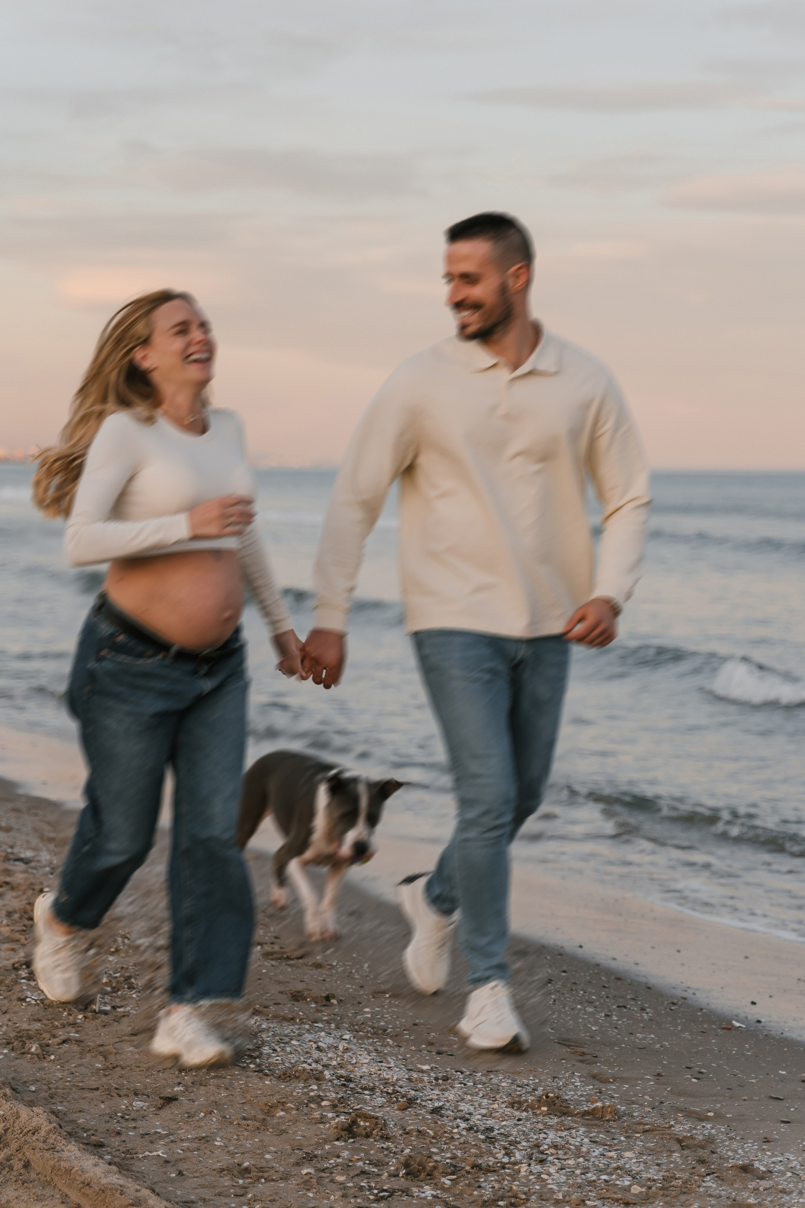Ylenia, Adrian, Hurco y Wanda. Fotógrafa de bodas y familias en España, Valencia: Nadia ProFoto