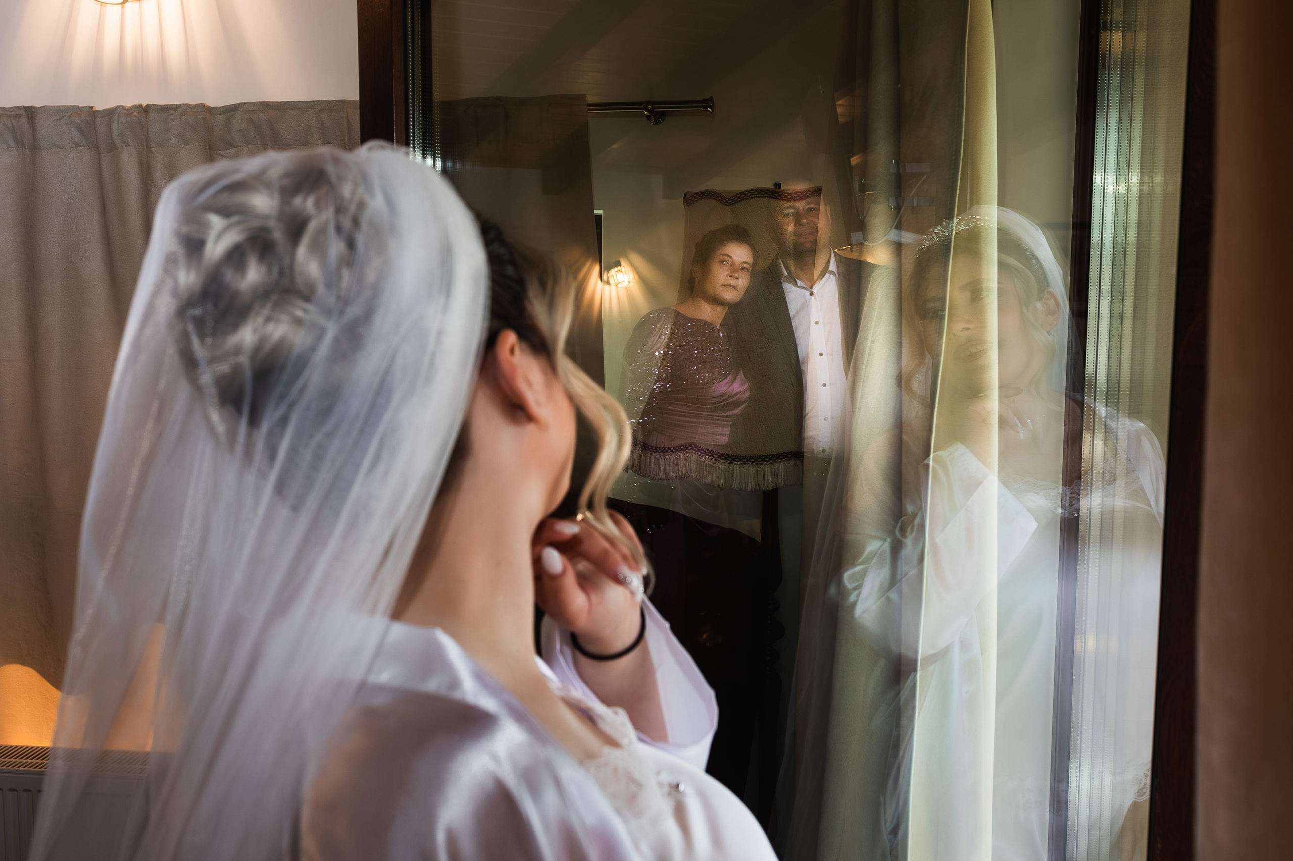 Oana & Andrei. Vlad Aconstantinesei Photographer