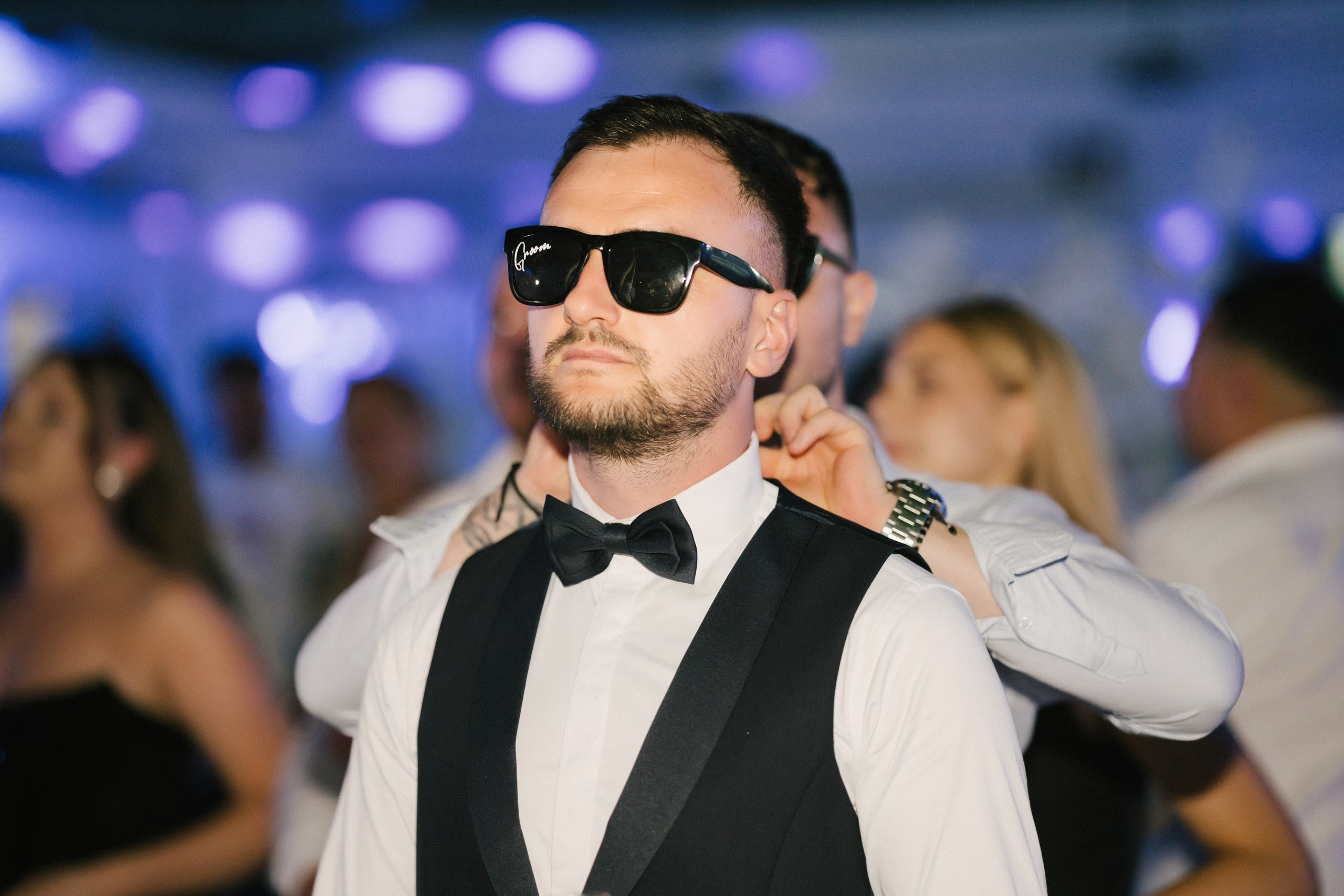 1. Mireasa Adriana în timpul pregătirilor de nuntă în Tudora Botoșani2. Costumul mirelui Ionuț fotografiat artistic în ziua nunții3. Prietenii mirelui la tradițiile de nuntă în Tudora4. Bărbieritul mirelui în cadrul obiceiurilor tradiționale de nuntă5. Fotografii de familie la biserică în ziua nunții6. Portret de familie cu mirii și copilul lor la nunta din Botoșani7. Primul dans al mirilor la Mariage Dor Baisa Botoșani8. Decor elegant de nuntă la Mariage Dor Baisa9. Emoții și tradiții la nunta din Tudora județul Botoșani10. Fotograf profesionist de nuntă în Botoșani surprinzând momente autentice - otograf-nunta-botosanifotograf-evenimente-botosanifotograf-profesionist-botosanifotograf-nunta-tudoranunta-tudora-botosanisedinta-foto-nunta-botosanipoze-nunta-botosanifotografii-nunta-tudorafotograf-cununie-religioasa-botosanibiserica-sfintii-imparati-constantin-si-elena-tudoramariage-dor-baisa-botosanirestaurant-nunta-botosanidansul-mirilor-mariage-dorpregatiri-mire-botosanipregatiri-mireasa-botosanitraditii-nunta-moldovaobiceiuri-nunta-tudorafotograf-familie-nunta-botosaniportret-miri-botosanigalerie-foto-nunta-botosanialbum-foto-nunta-botosaninunta-eleganta-botosaninunta-cu-traditii-botosanifotograf-premium-nunta-botosaniservicii-foto-video-botosanipoveste-de-nunta-botosanifotograf-documentar-nuntafotograf-natural-emotionalmiri-ionut-si-adriananunta-autentica-tudora -otograf-nunta-botosanifotograf-nunta-tudoranunta-tudora-botosanifotograf-evenimente-botosanifotograf-profesionist-botosaniservicii-foto-video-botosanigalerie-foto-nunta-botosanialbum-foto-nunta-botosani - nunta-autentica-botosaninunta-cu-traditii-botosanipoveste-de-nunta-botosanifotografii-emotionante-nuntamomente-autentice-nuntafotografie-documentara-nuntafotograf-natural-nunta- pregatiri-miri-tudorabiserica-tudora-botosanicununie-religioasa-tudoramariage-dor-baisa-botosanipetrecere-nunta-botosanivalsul-mirilor-botosani - alino-foto-studio-botosaniionut-si-adriana-nunta-tudorafotograf-alin-chirila-botosani