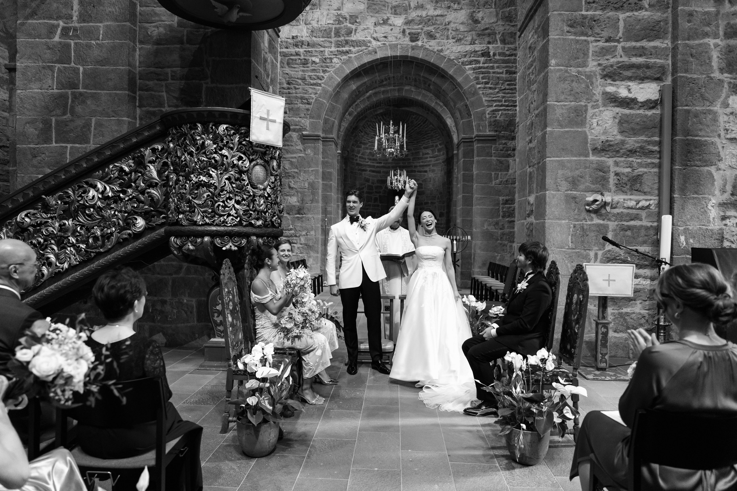 LUKAS & MARIKO. Bryllupsfotograf i hele Norge