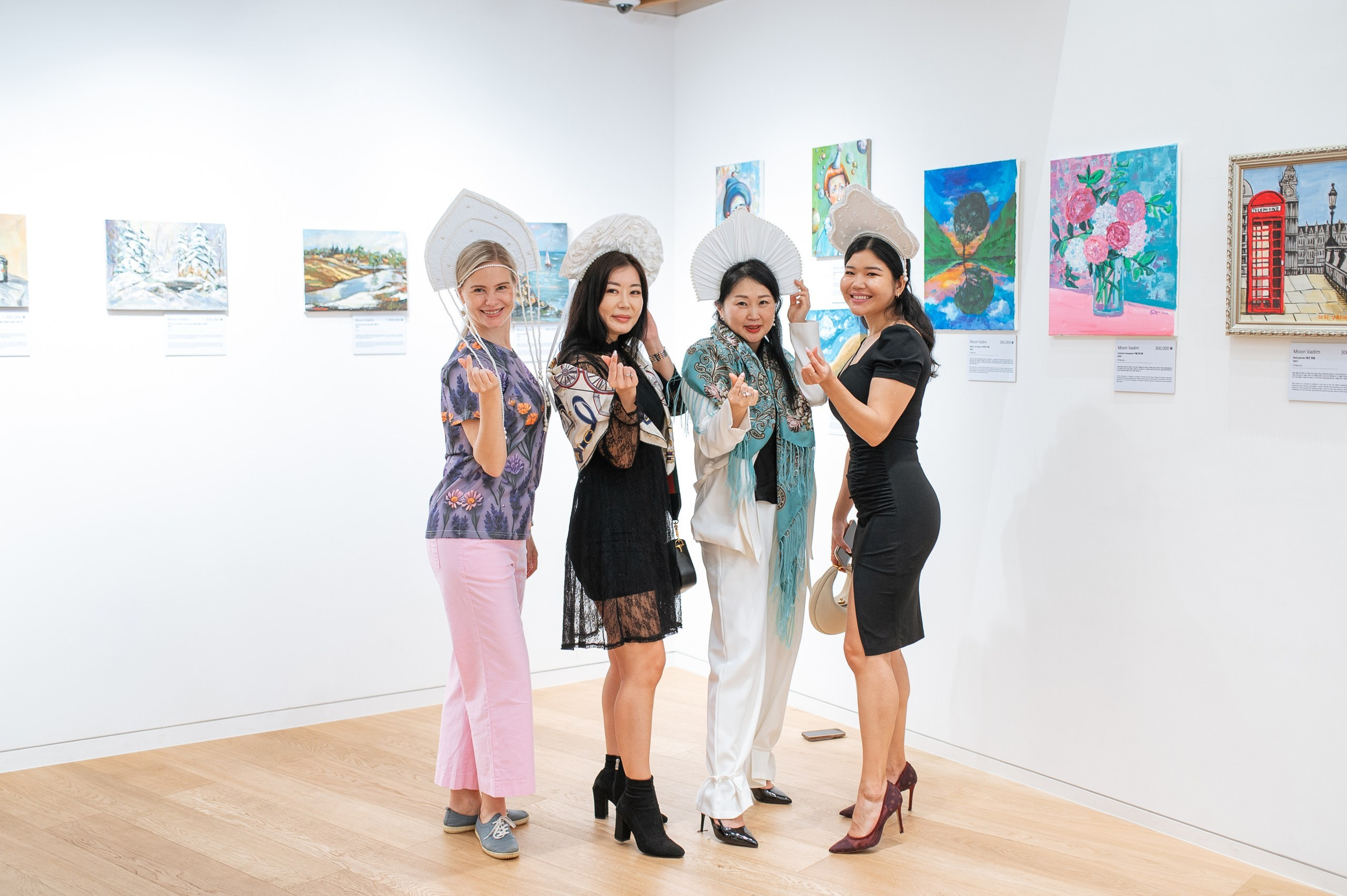 Abracadabra art exhibition. Студия декора «Нарния»