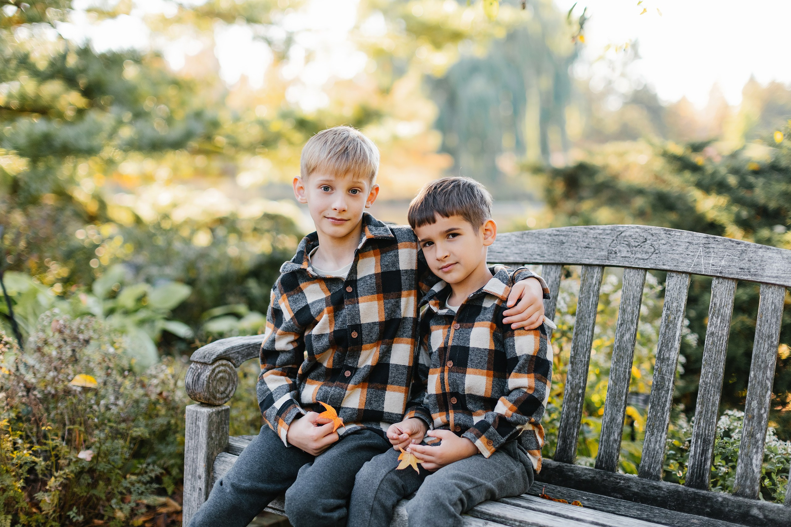 10.26.25 Family Photoshoot. Wedding family event photographer in Chicago Nick Yushevich