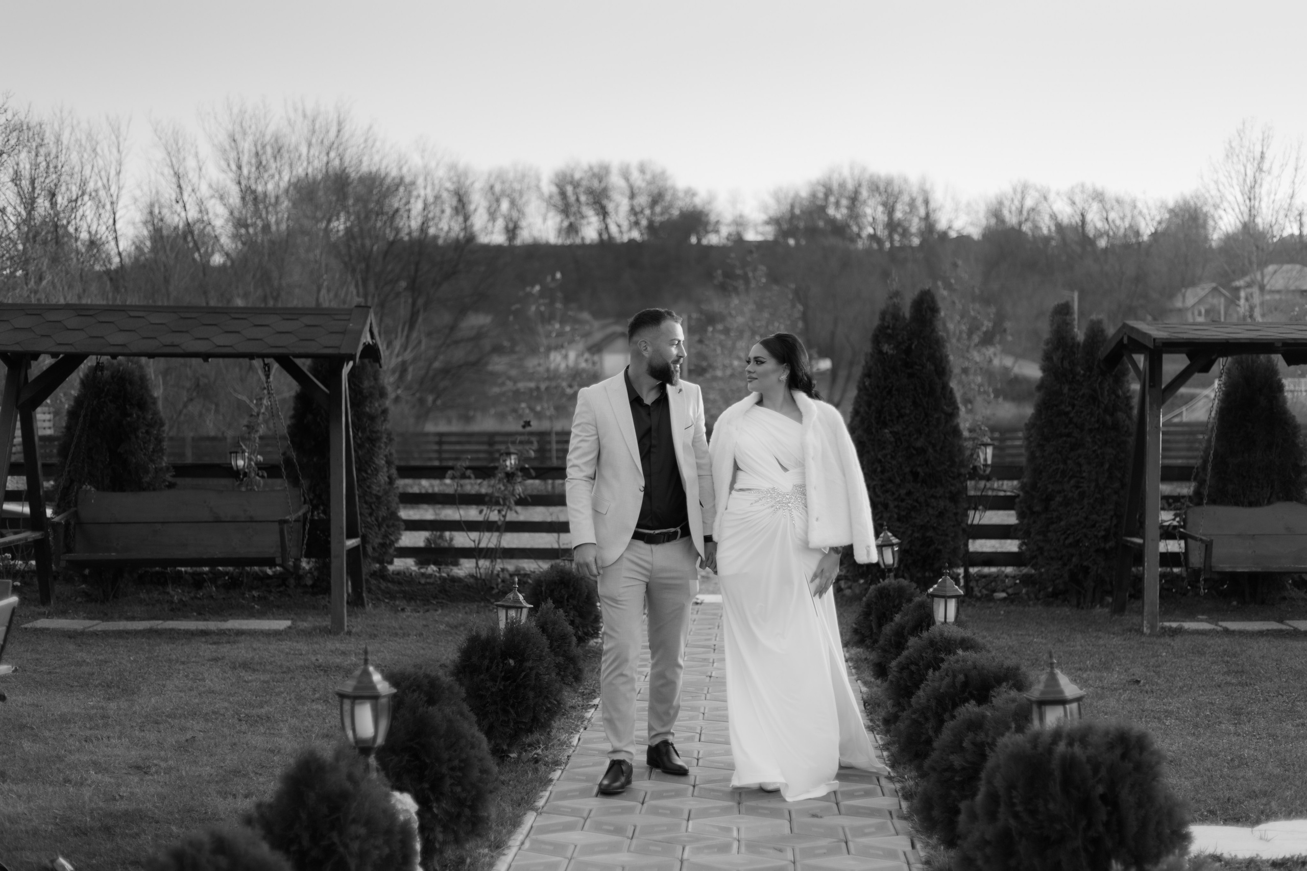 Madalina & Alin. Fotograf si videograf — evenimente si studio