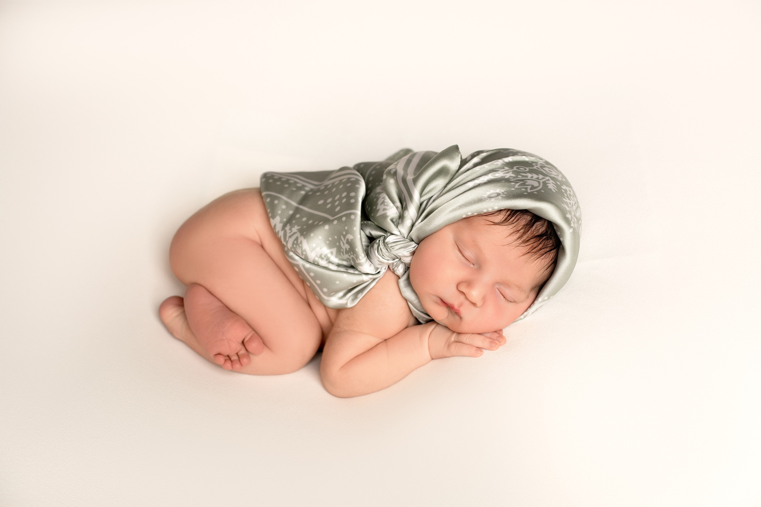 Newborn. Newborn photographer Sacramento
