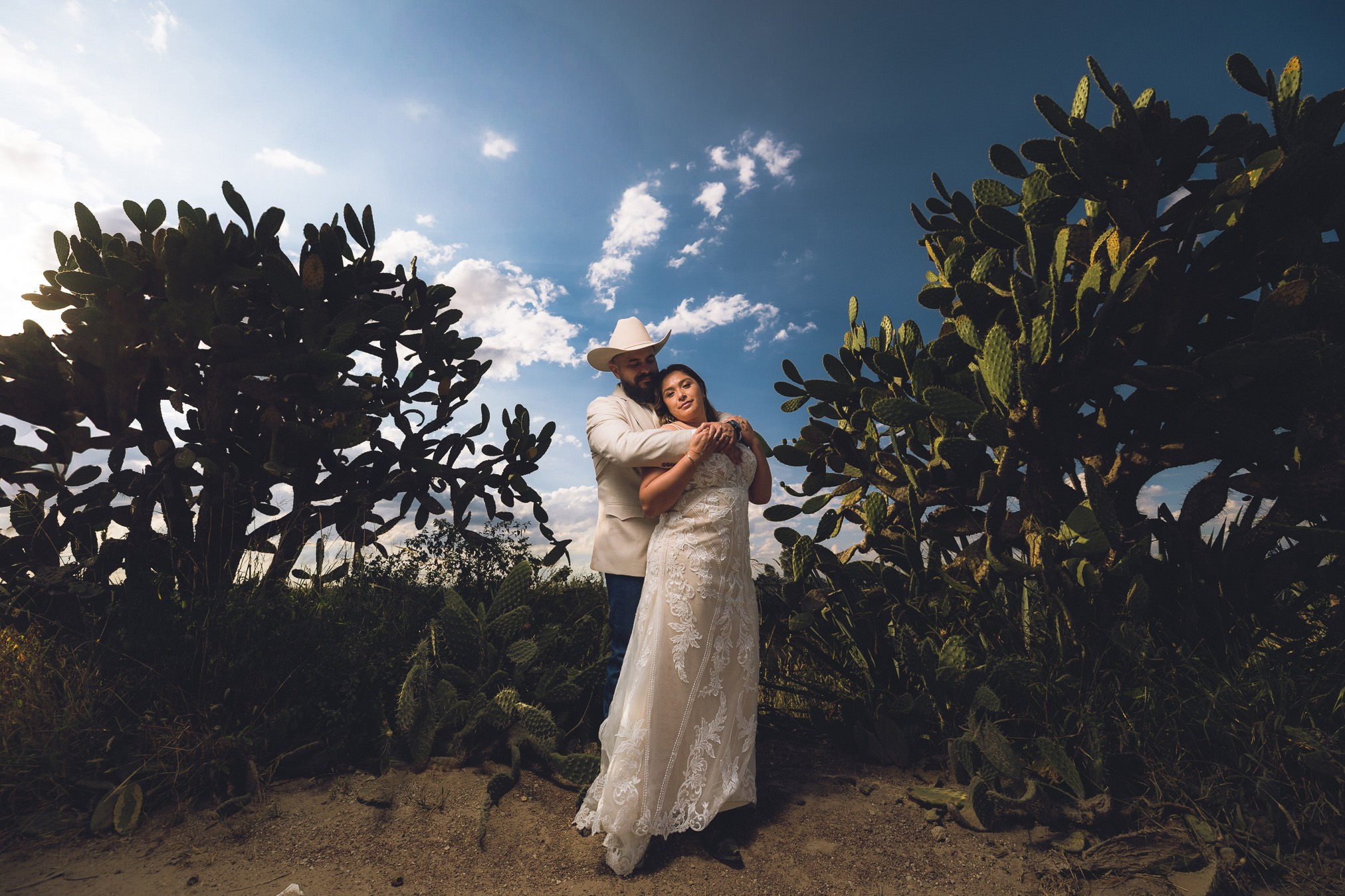 Aguascalientes / Jalisco Trash The Dress Viviana y Jesse. Estudio de fotografia en Tijuana
