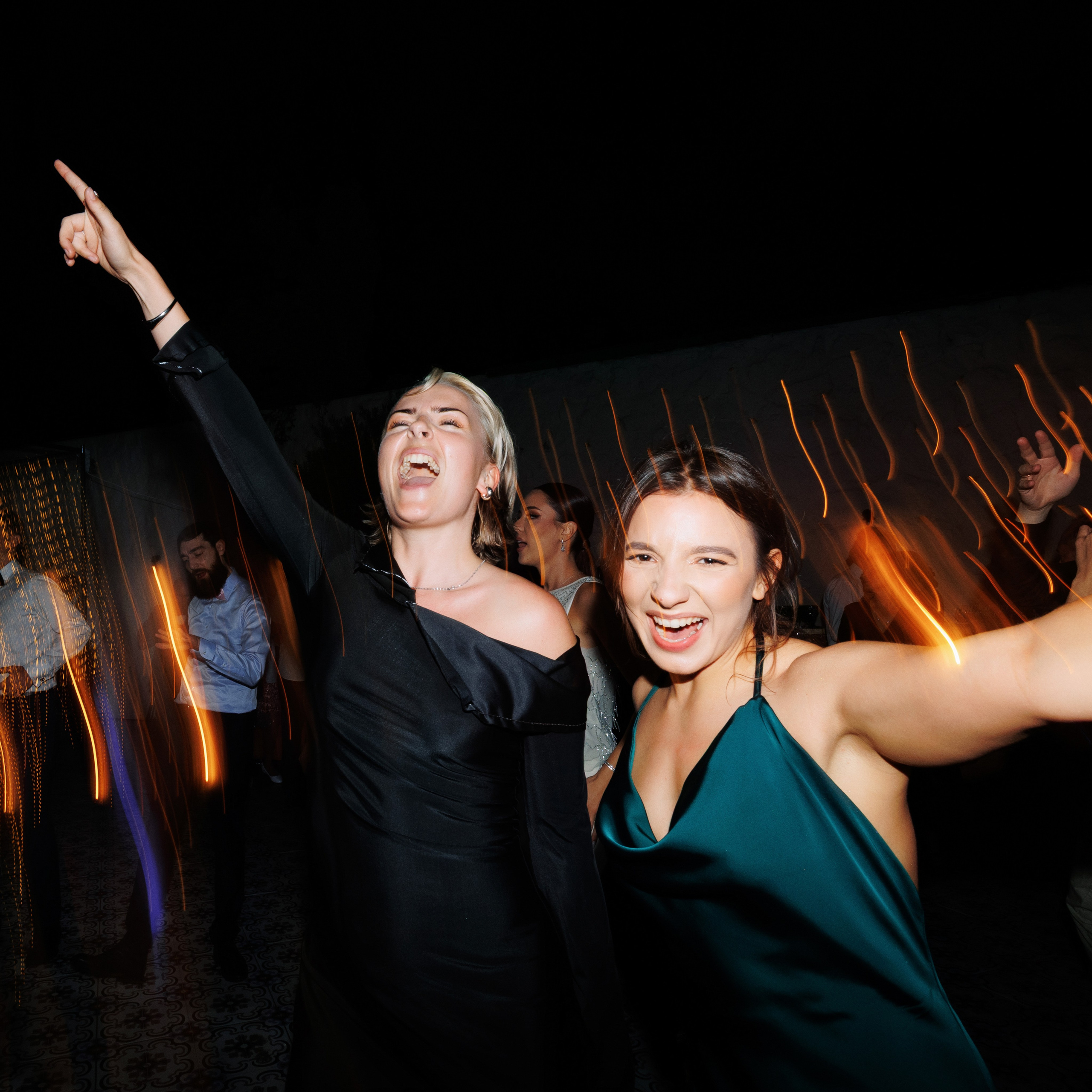 Dragoste povestită de noi. Servicii Foto Video în Chișinău și Europa ID-Brothers