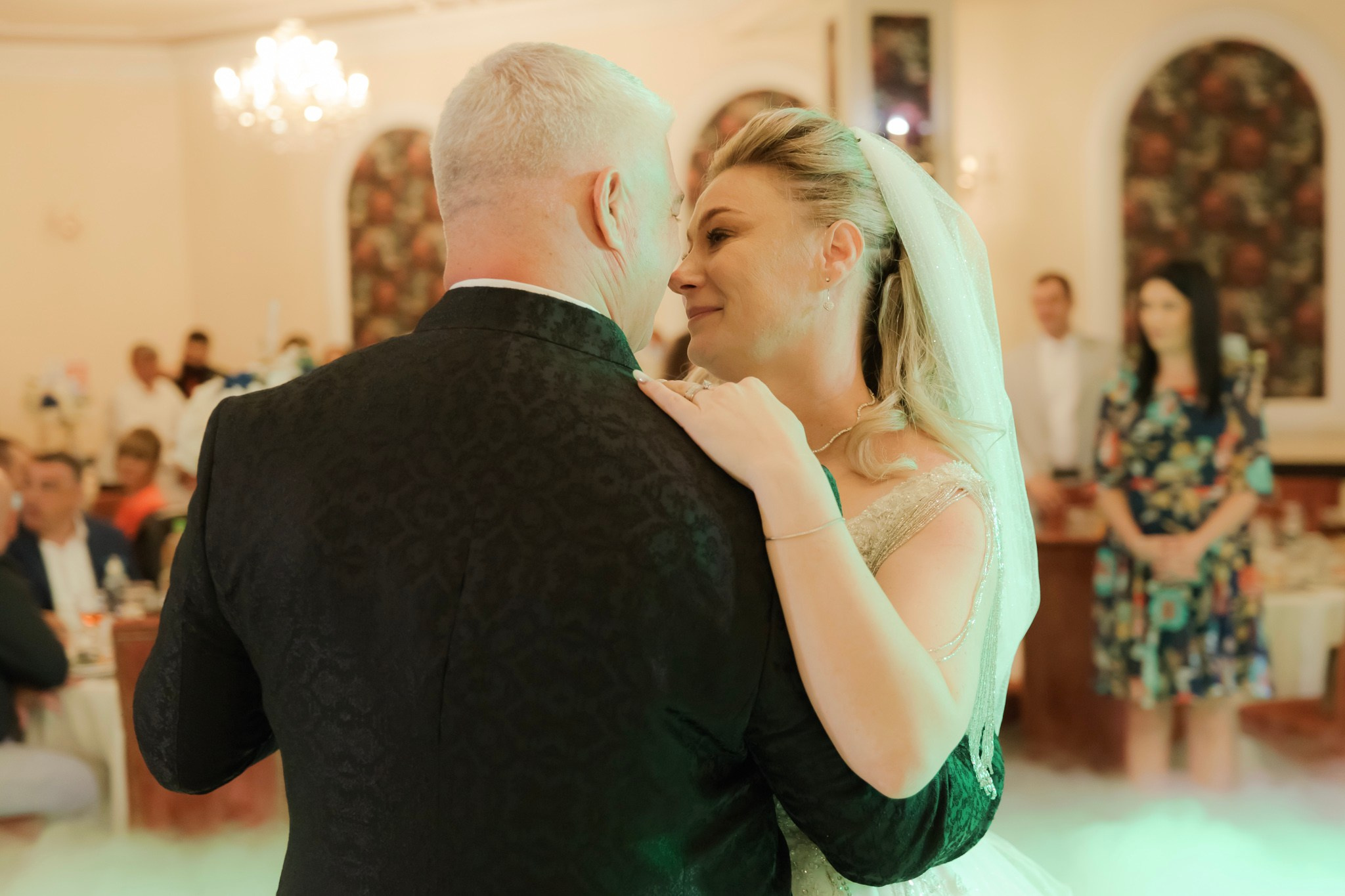 Mihai & Oana. Servicii foto-video profesionale, pentru momente de neuitat