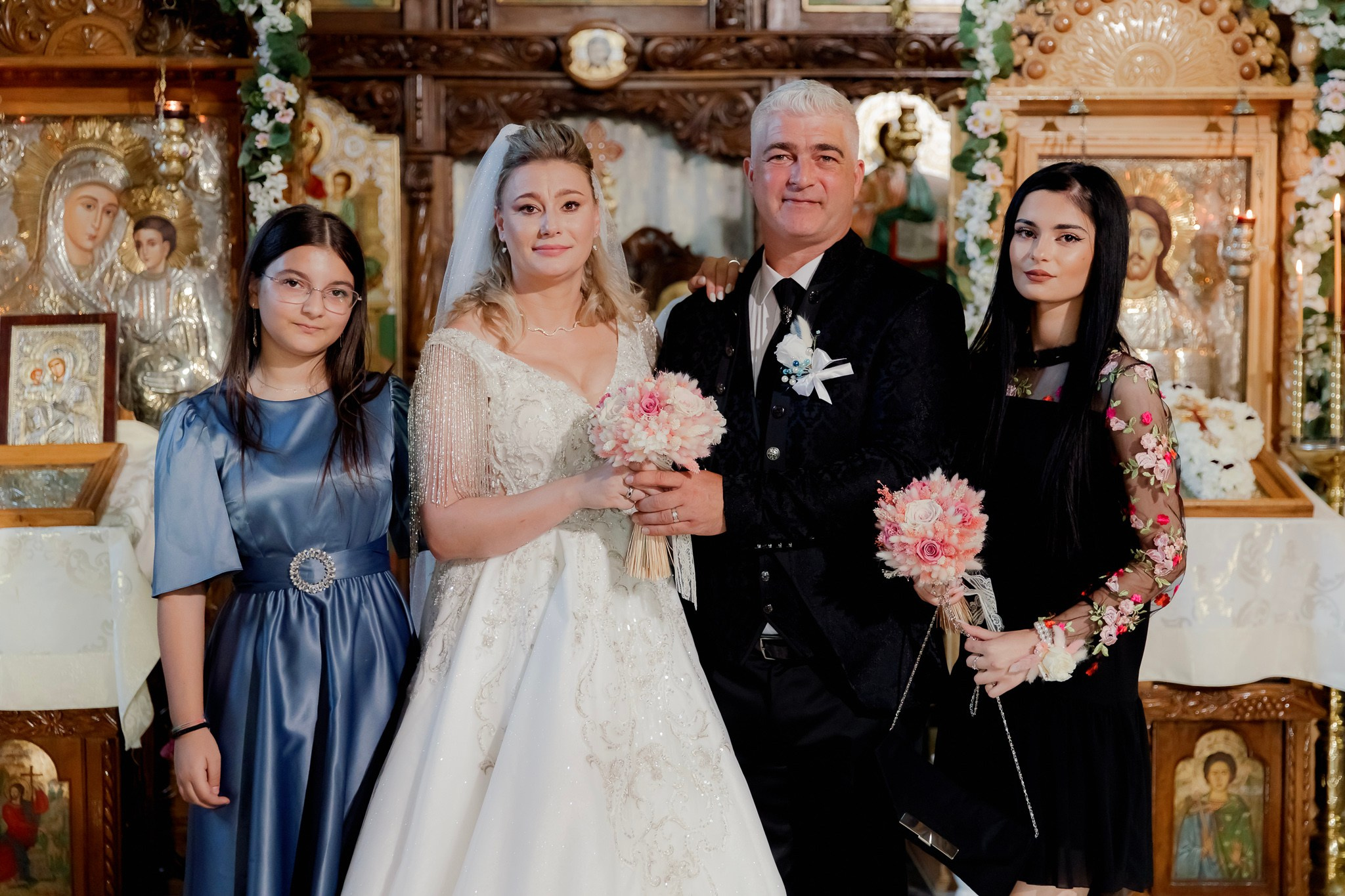 Mihai & Oana. Servicii foto-video profesionale, pentru momente de neuitat