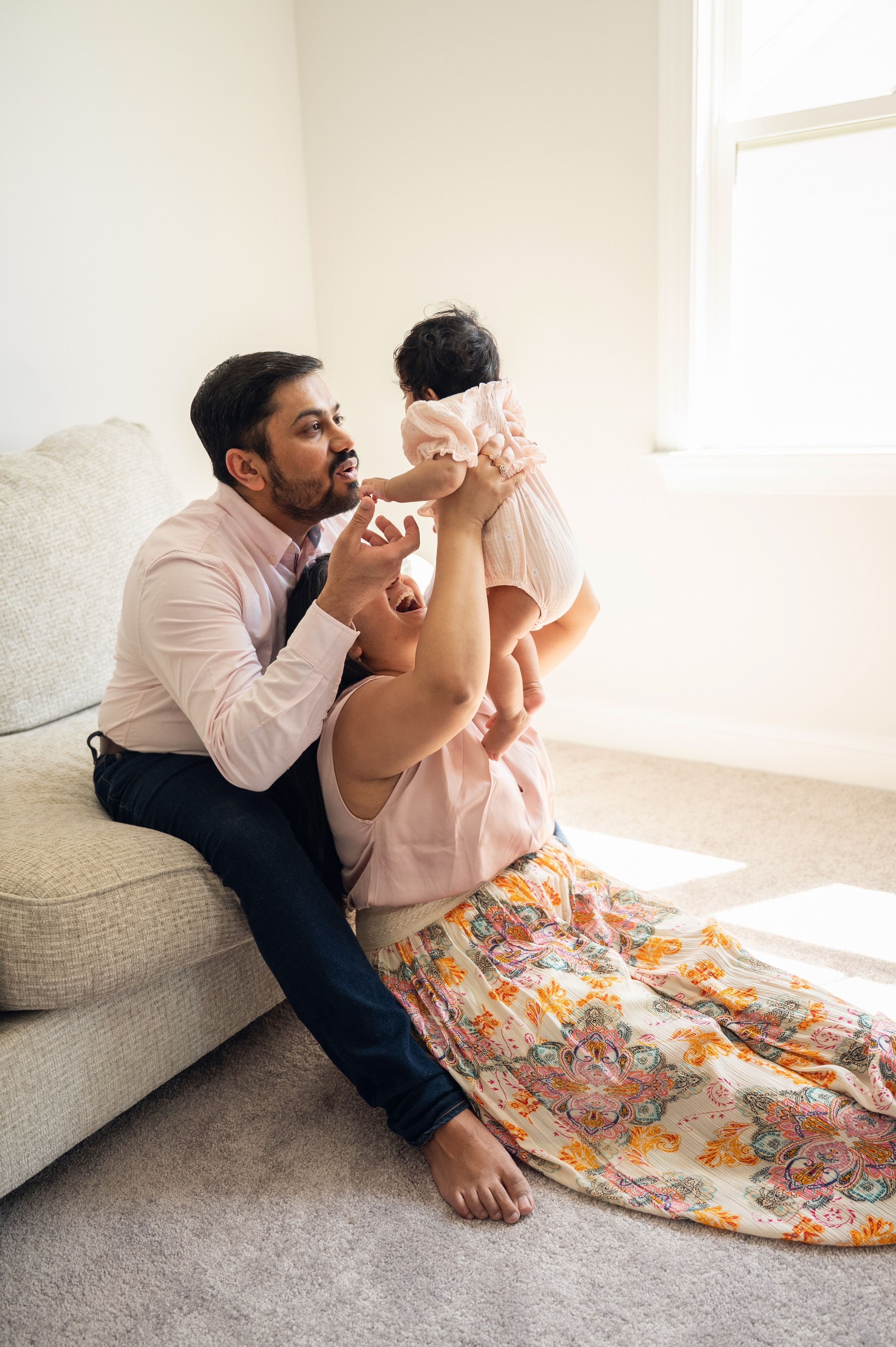 Lifestyle. In-home newborn photography Raleigh & area Katya Kulikova