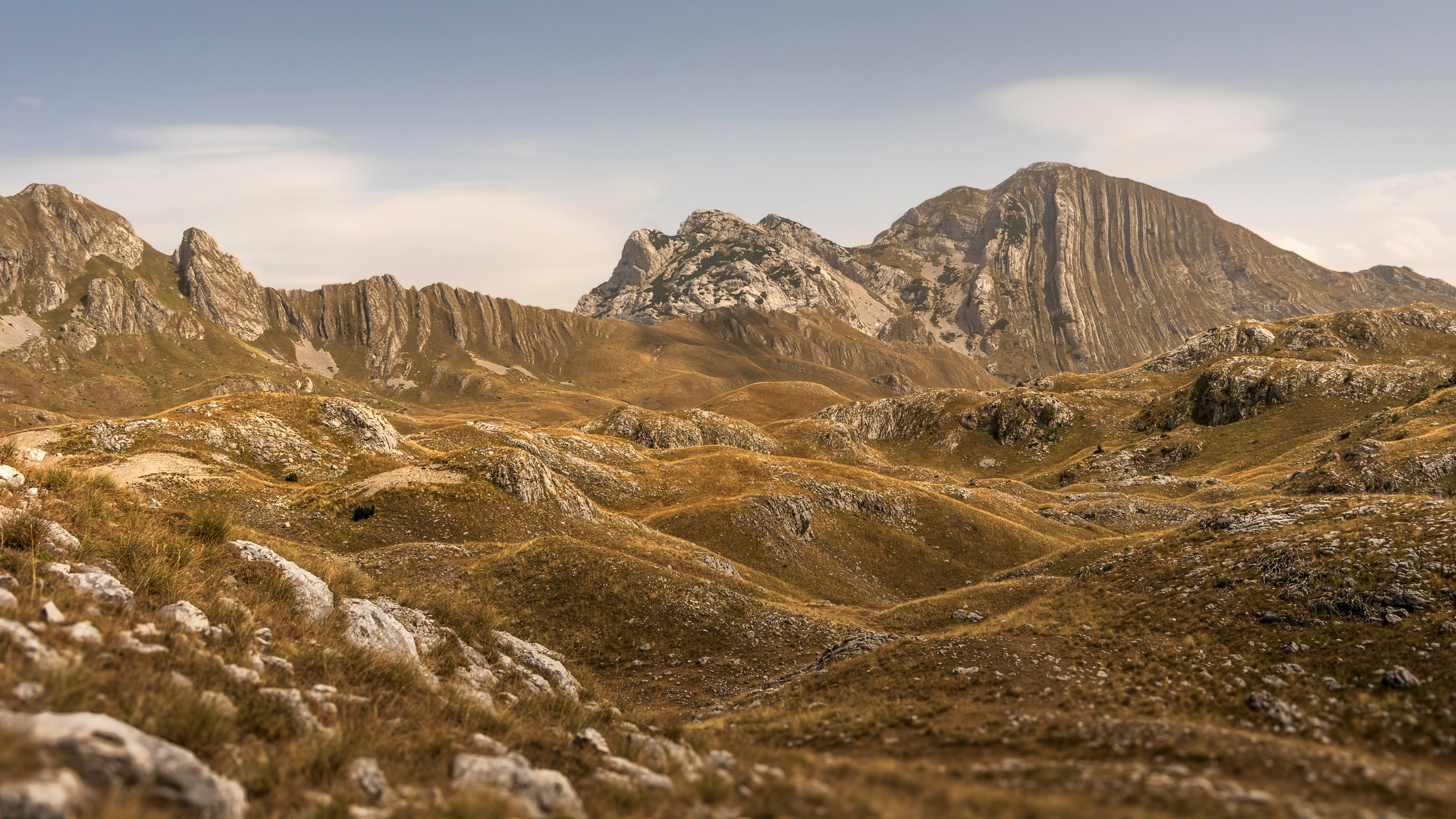 KOSMAŠ: TURNING MIDDAY LIGHT INTO GOLDEN HOUR IN LIGHTROOM. Pavel Baturin Landscape Photography
