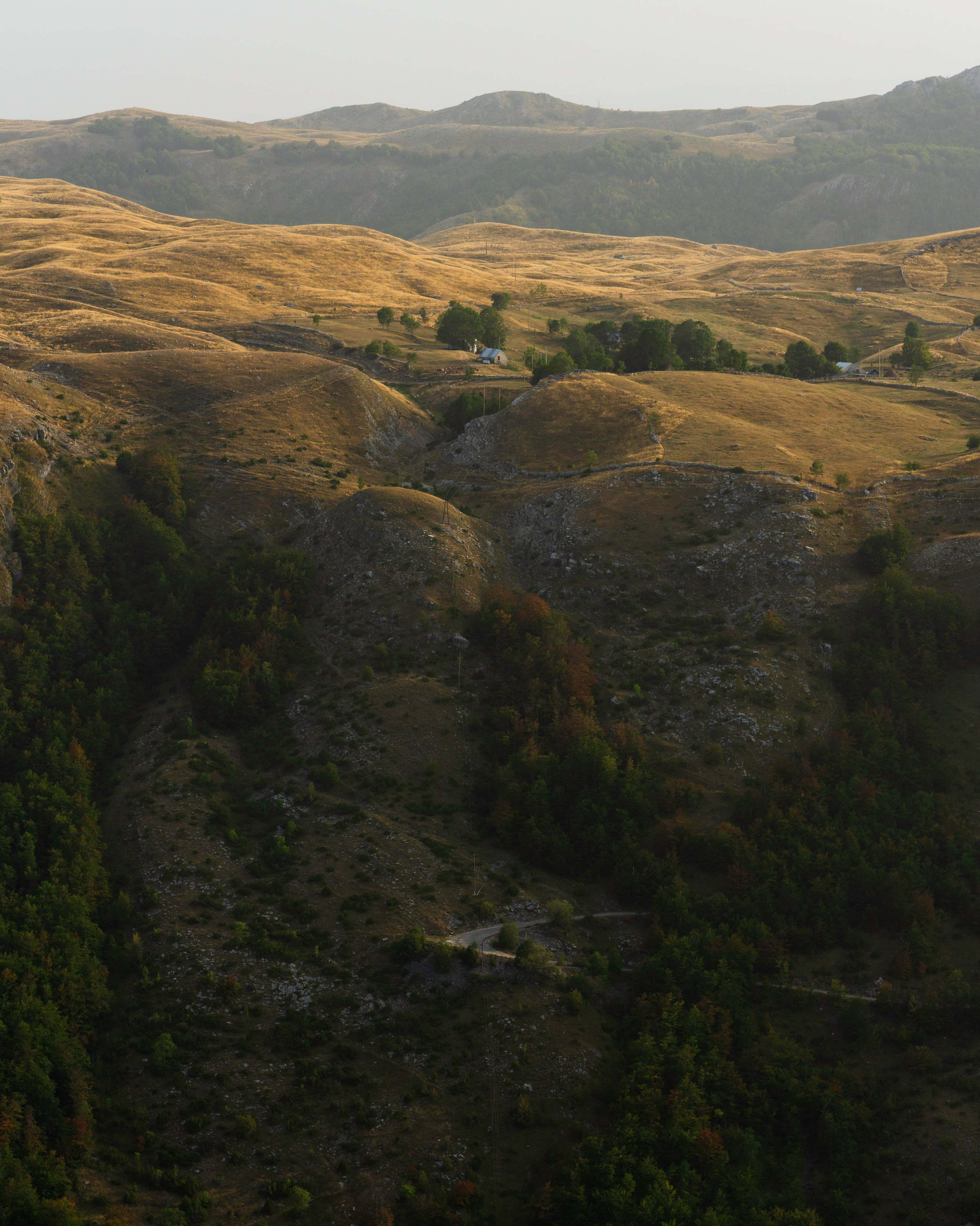 KOSMAŠ: TURNING MIDDAY LIGHT INTO GOLDEN HOUR IN LIGHTROOM. Pavel Baturin Landscape Photography