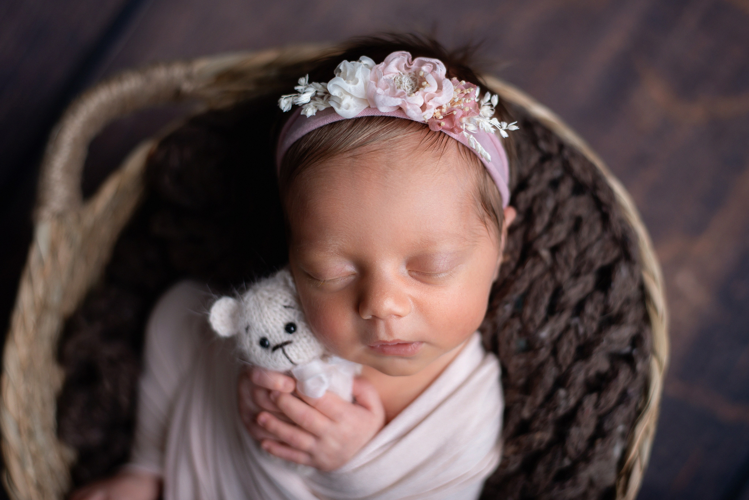 Vera 23 days. In-home newborn photography Raleigh & area Katya Kulikova