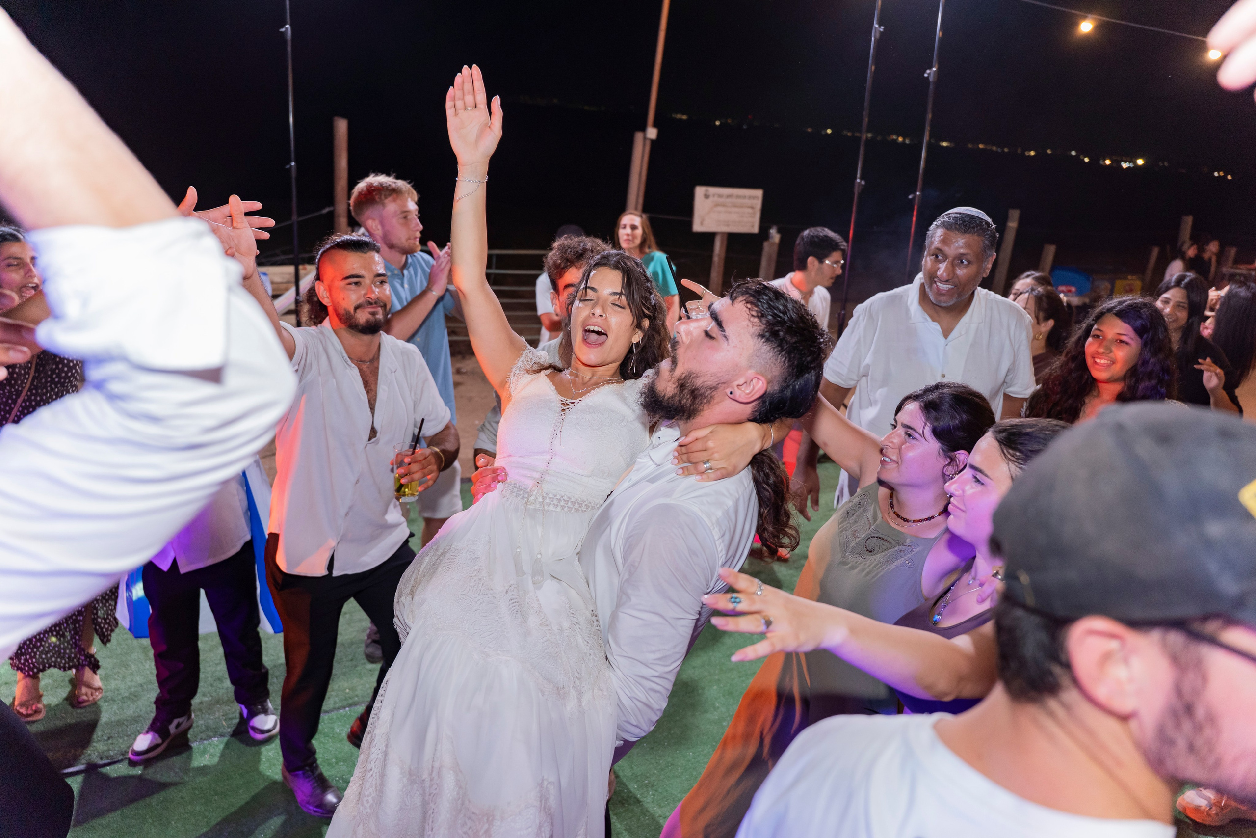 אביה ואחיה. יוסף מזרחי צילום חתונה, ברית וזוגיות. צלם מקצועי שאוהב להוציא אתכם הכי יפים ברגעים הכי מרגשים