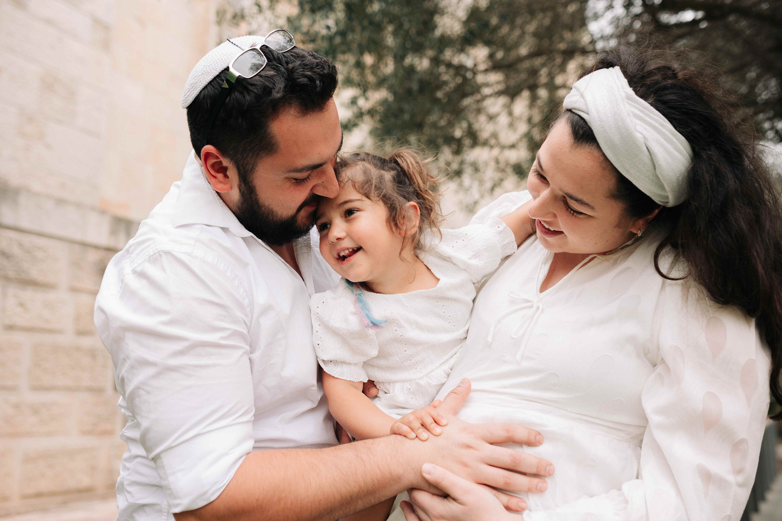 EXPECTING A BABY, JERUSALEM. PHOTOGRAPHER IN ISRAEL