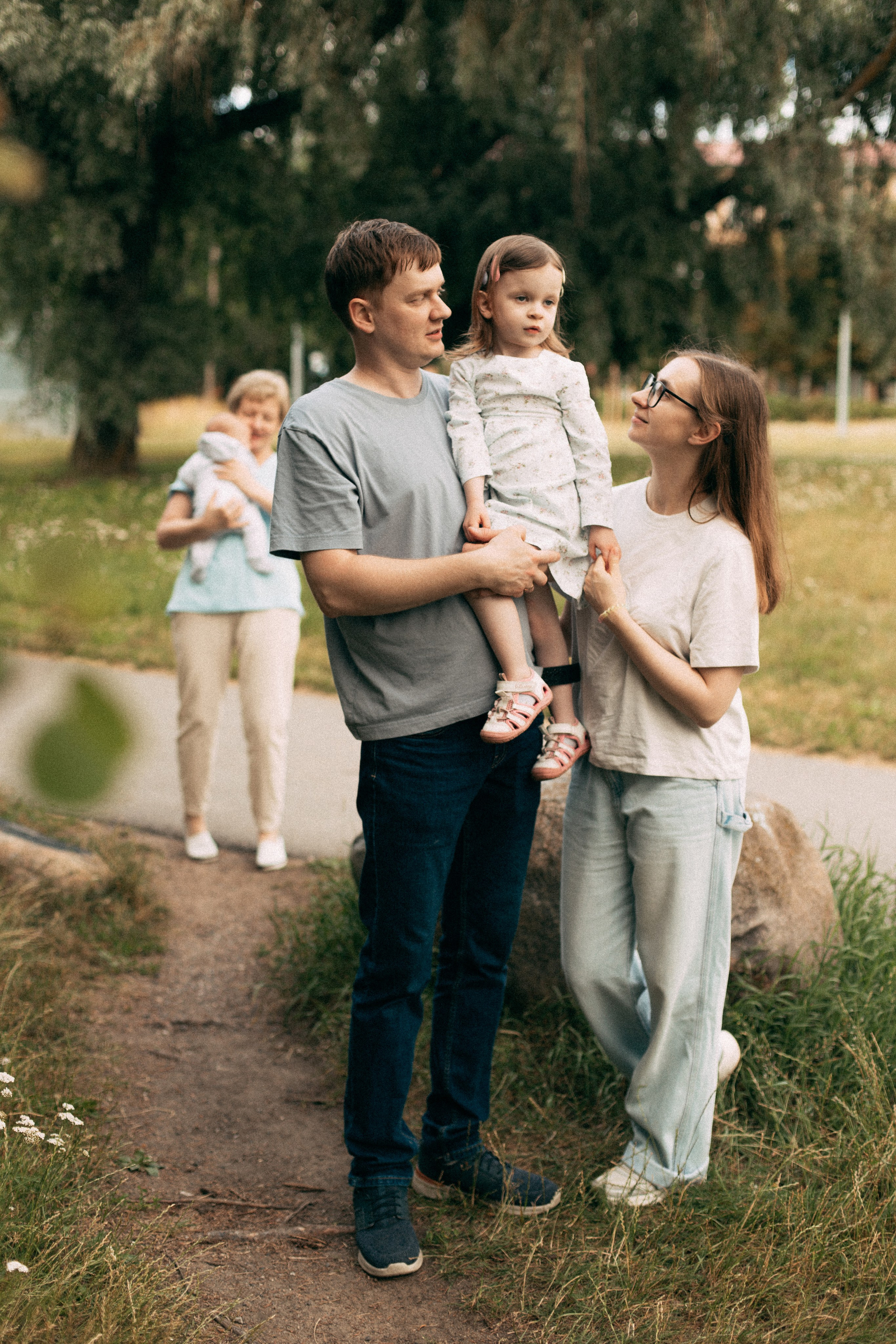 Арина, Сережа, Ника и Артем. Главная