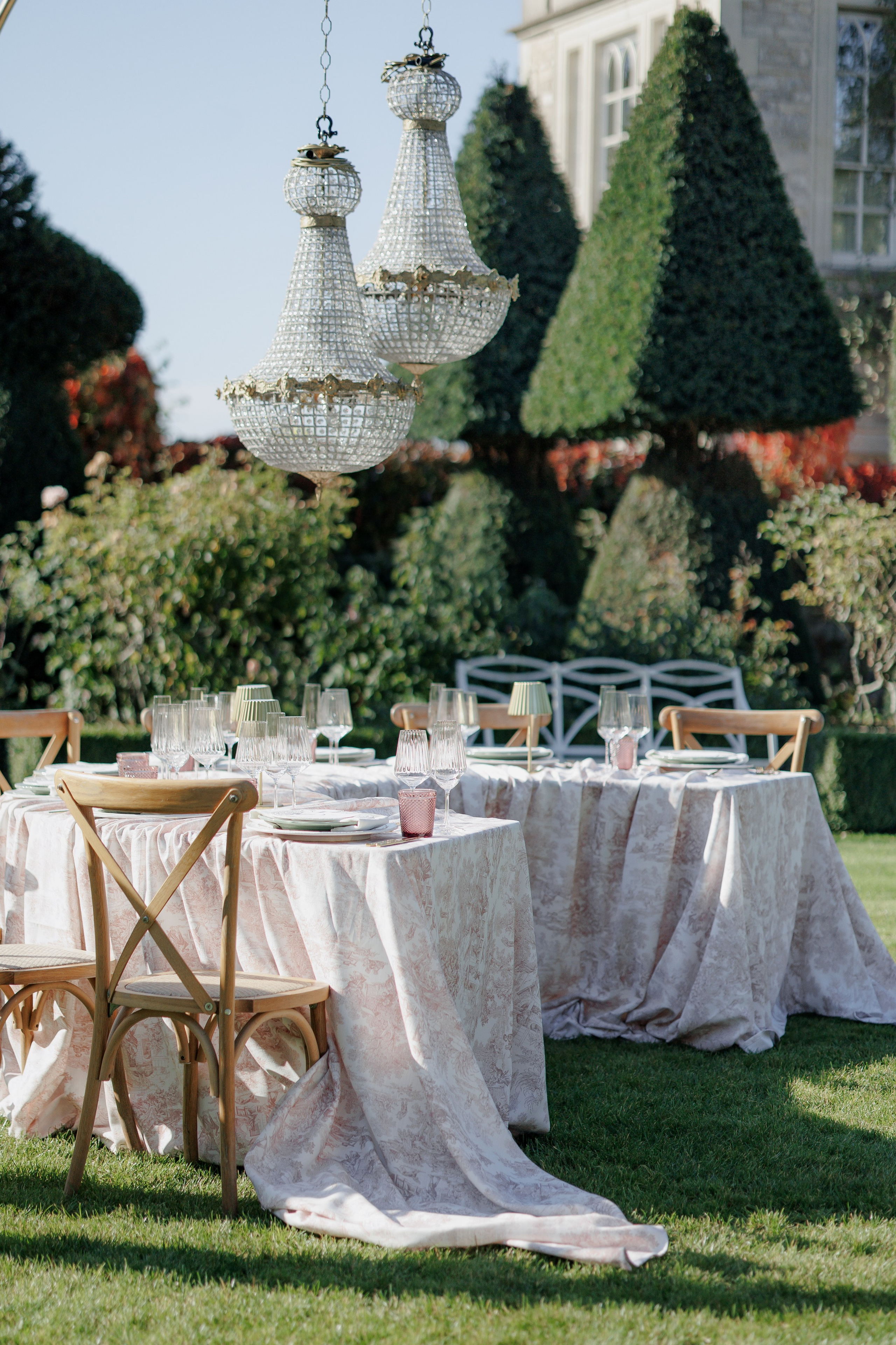 Timeless Wedding & Events Photography. Based in London, working across Europe