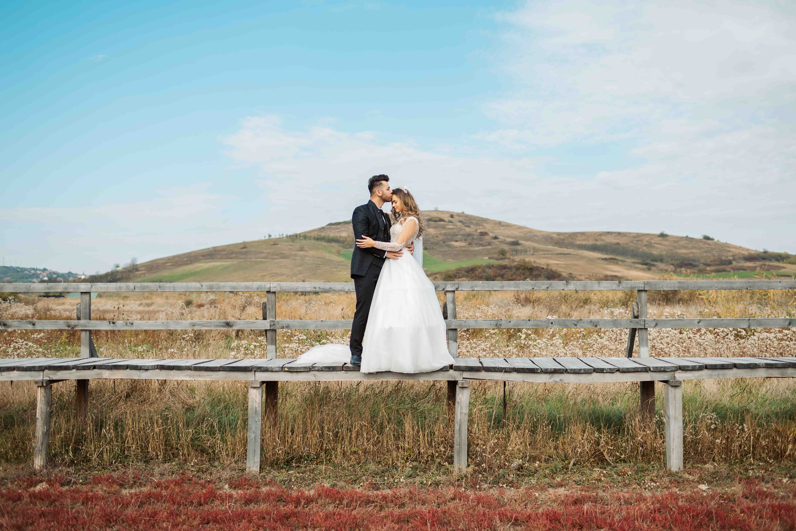 TRASH THE DRESS — Emanuela & Emanuel. Contrast Studio