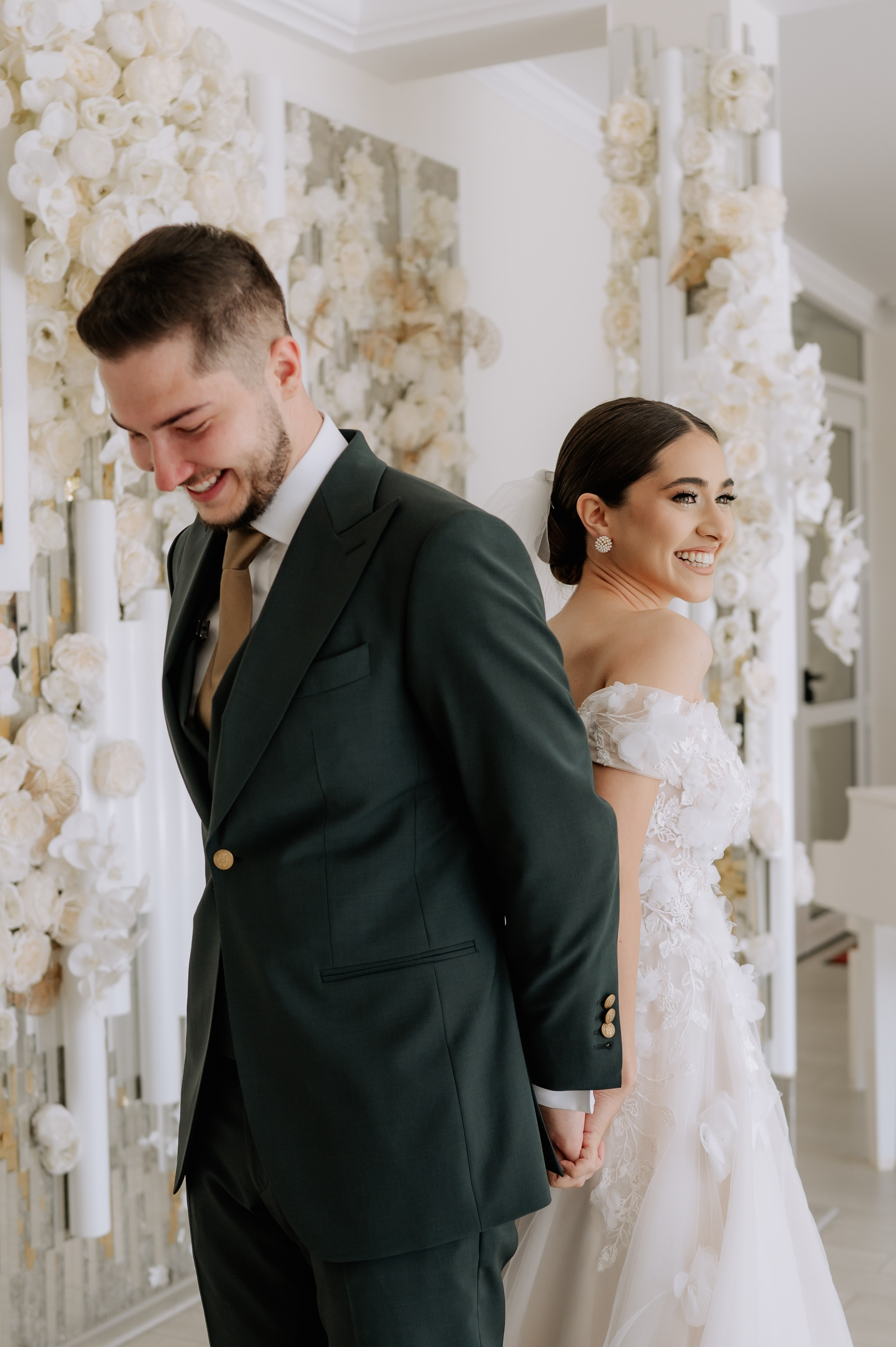 Nunta la Hotel Capitol Iasi. Proud Vision Weddings | Wedding Photography & Film — Servicii profesionale Foto Video Nunta Iasi