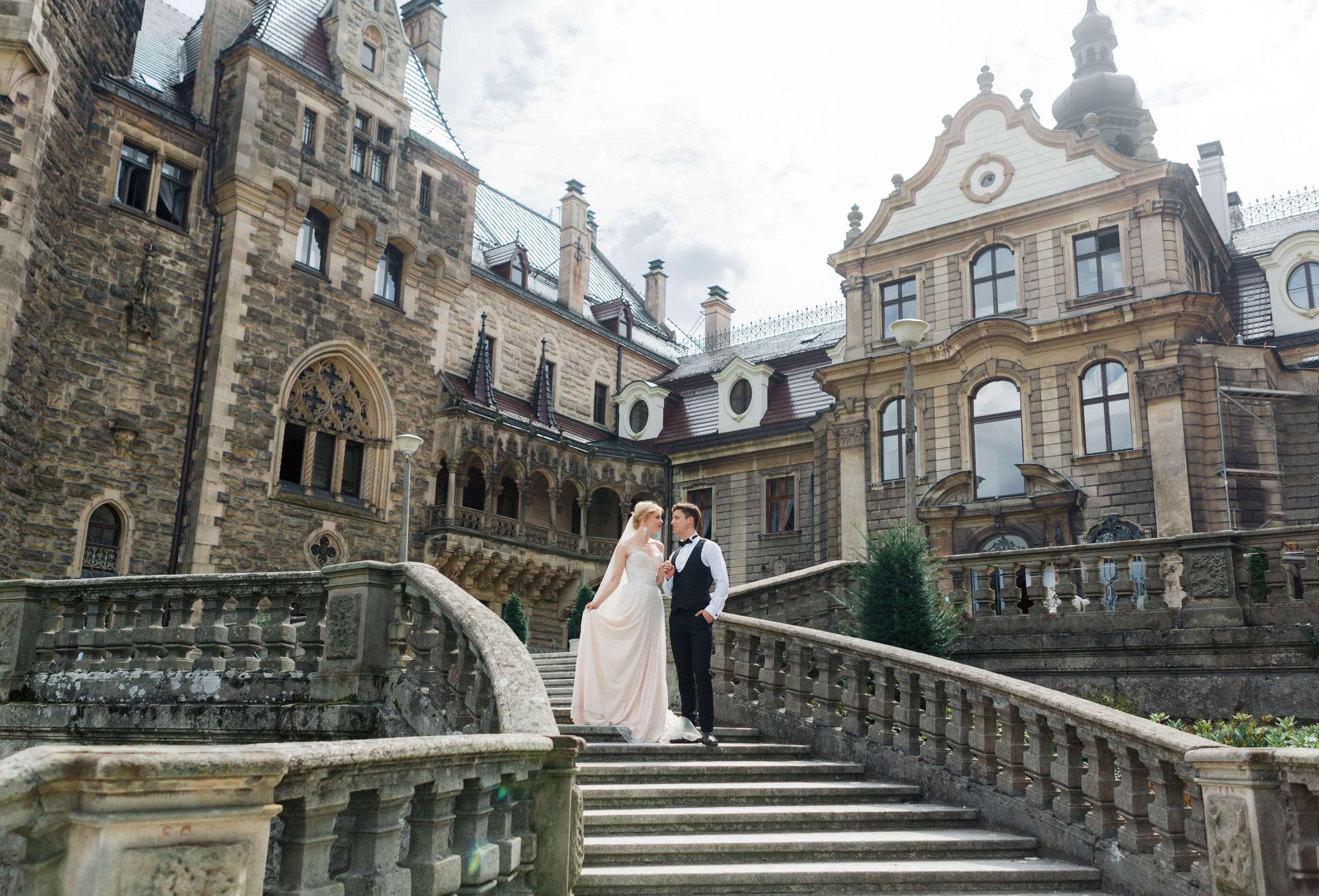 Kasia&Mateusz, Można Zamek. Photograph Katarina