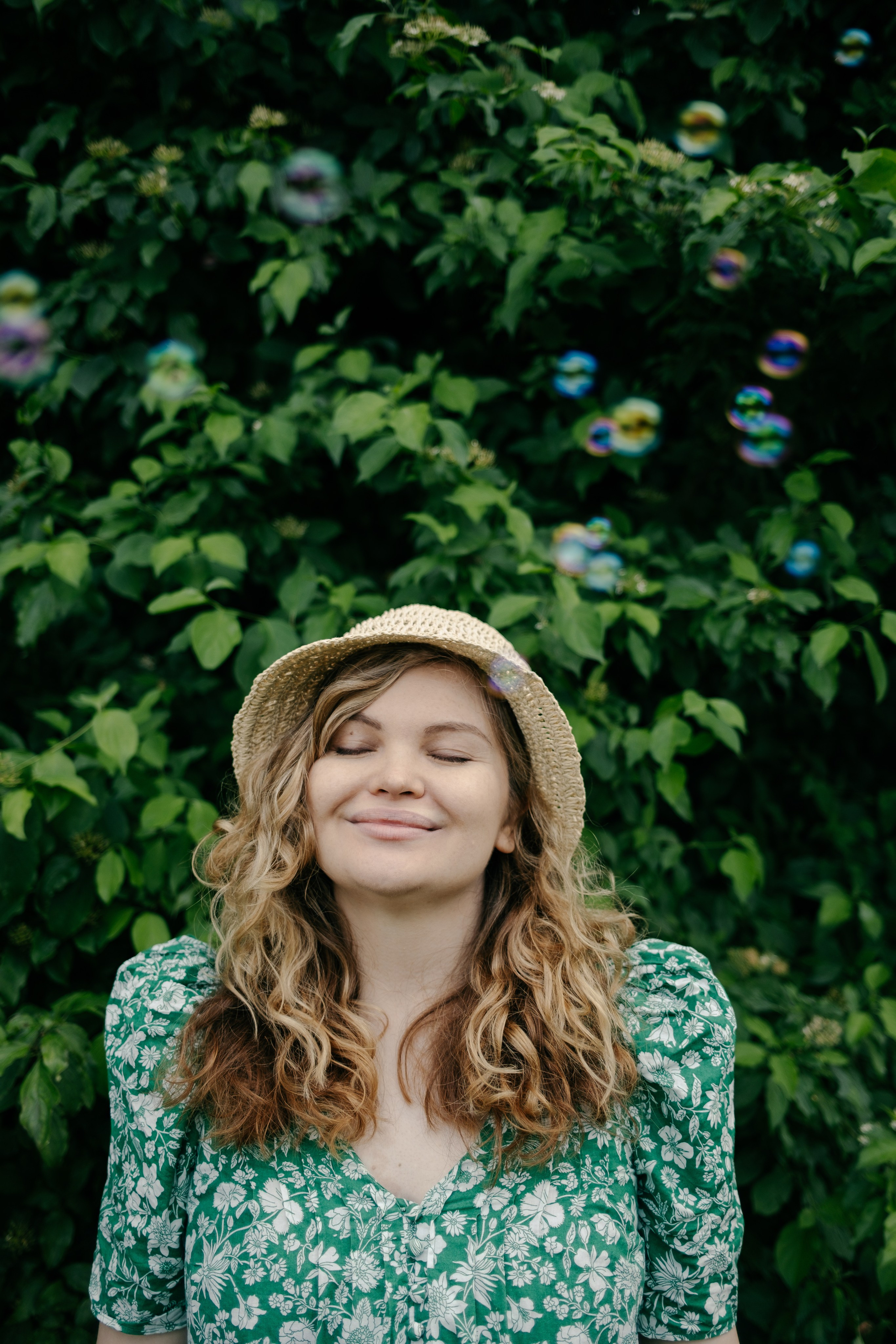 Girls Picnic photoshoot. Professional Photographer in Berlin — Portraits, Love Story, Events, F