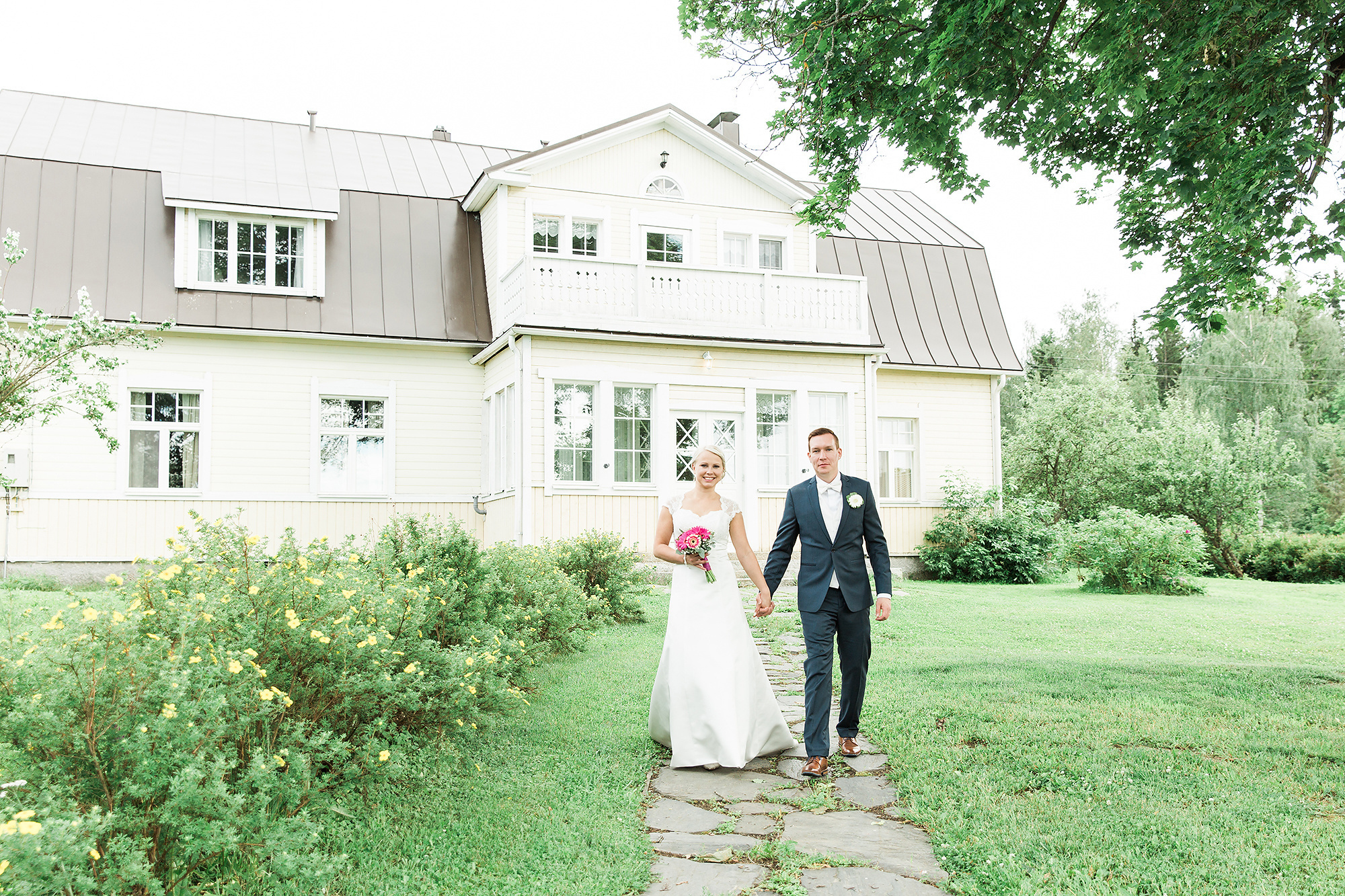 Hanna&Petteri, Orivesi, Einon Pirtti, dokumentaarinen hääkuvaus Pirkanmaalla