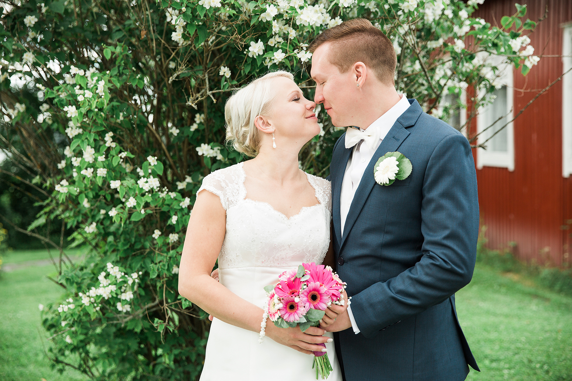 Hanna&Petteri, Orivesi, Einon Pirtti, dokumentaarinen hääkuvaus Pirkanmaalla