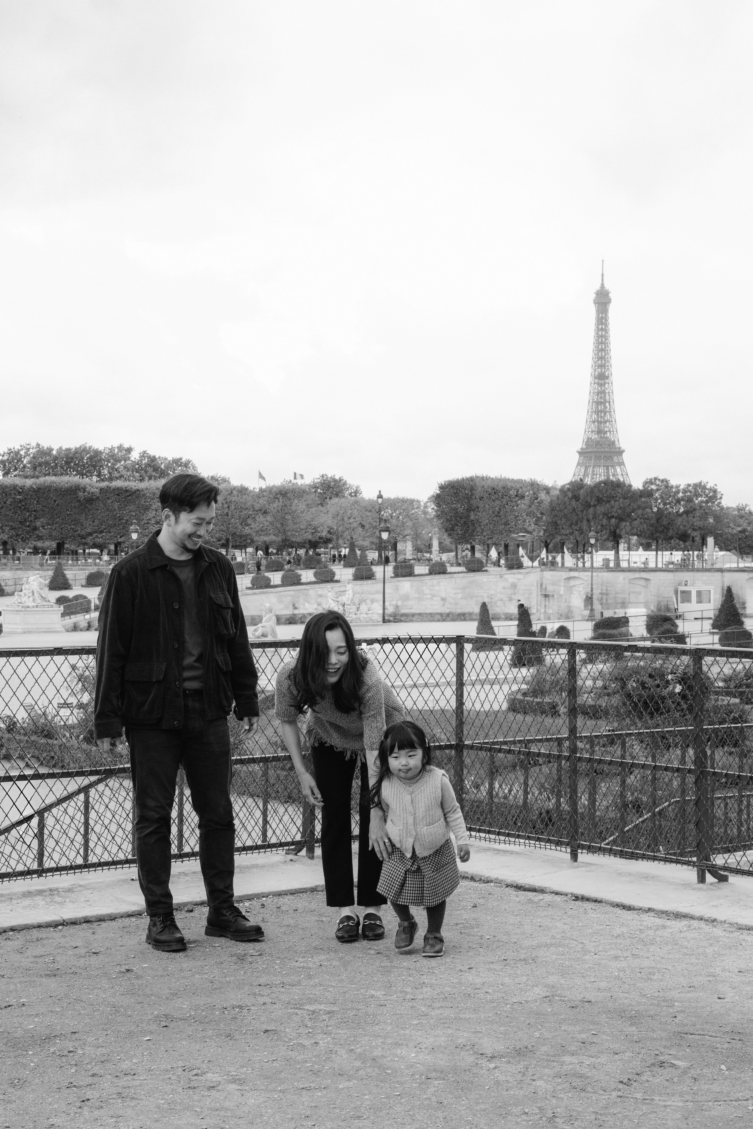 Family Photoshoot in Paris — Natural Lifestyle Photography. Paris Wedding Photographer