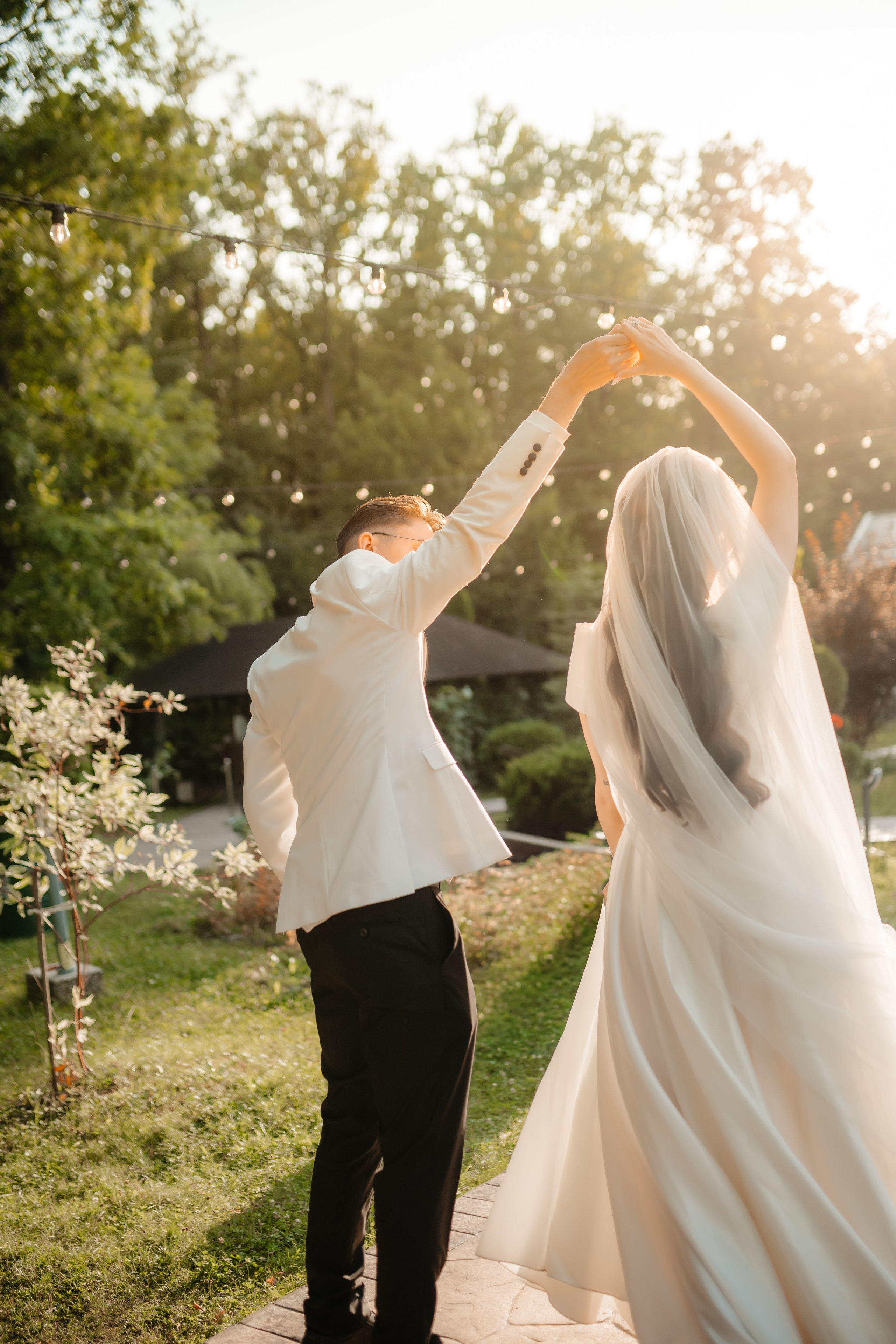 Iulia & Răzvan. Adrian Visovan - Fotograf Iasi