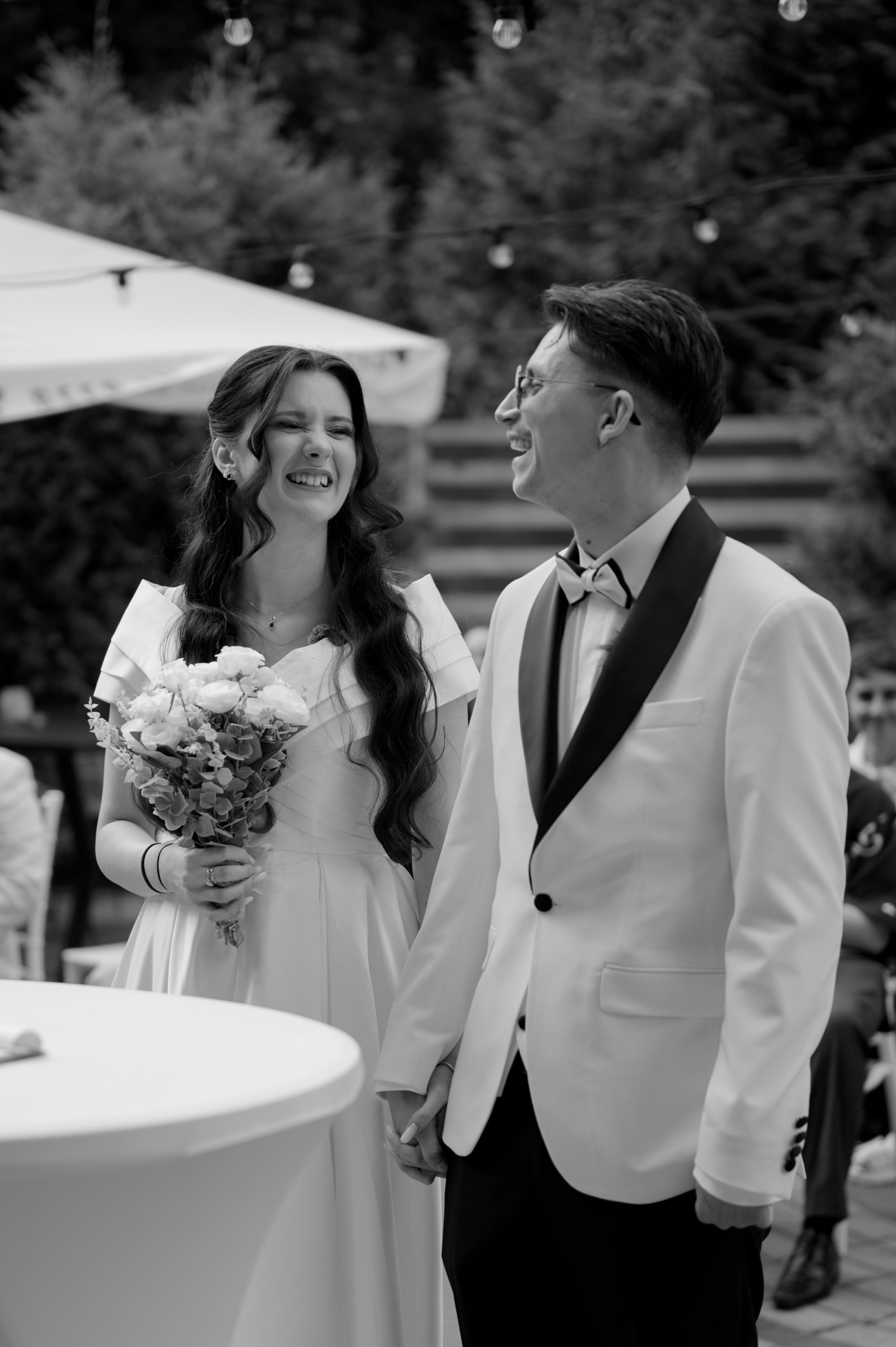 Iulia & Răzvan. Adrian Visovan - Fotograf Iasi